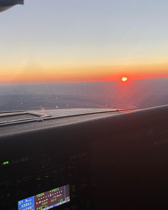 Chasing sunsets.

Meeting in Brisbane then home again. 
Why? I say why not!! .
.
#aviation #womeninbusiness #womenpilots #ruralwomen #cessna #regionalqueensland #agriculture #goondiwindi #goondiwindiregion #sunsets #design