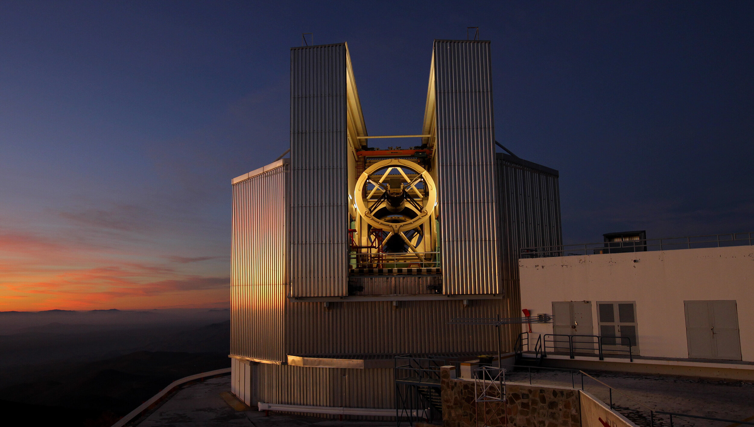 418_ St Michel Observatory St Michel Observatory © 2018 - ESO _ Public Domain.jpg