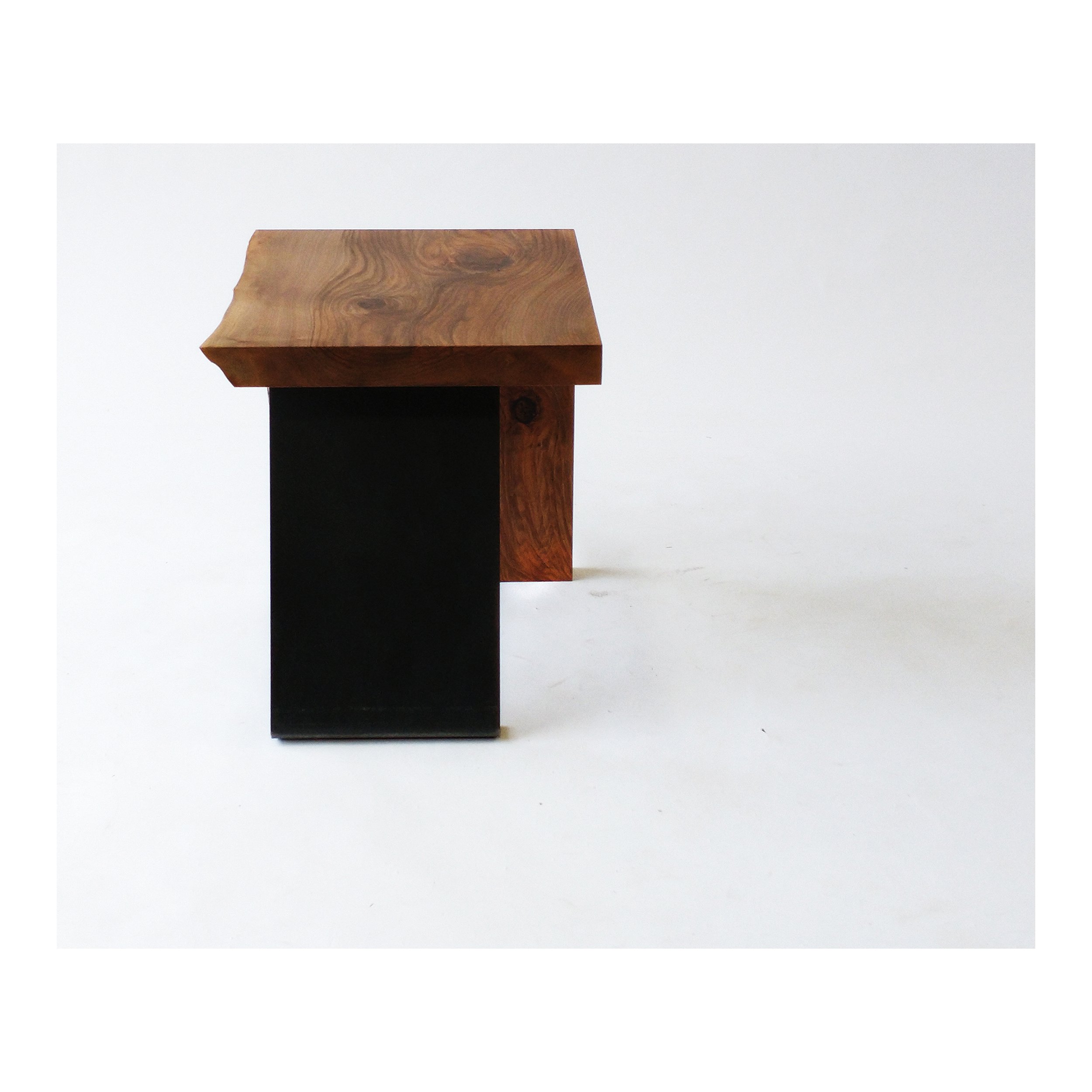 22-0428-7-walnut-end-1c-smw.jpg