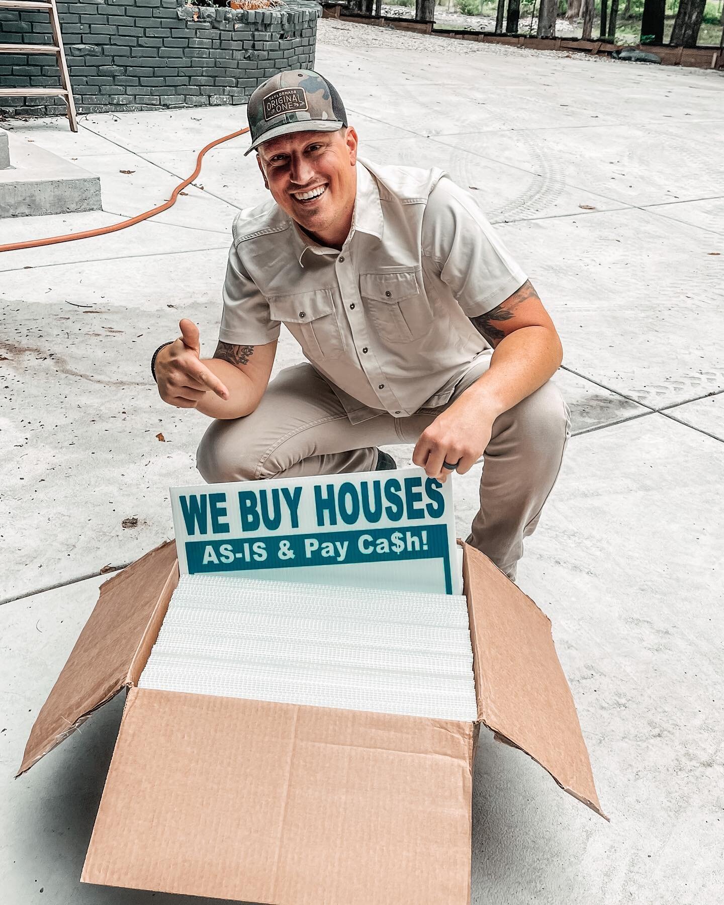 The market is on 🔥! 

Are you interested in finding out what your current home is worth, but afraid costly repairs are holding you back from moving or selling? 

We will make you a cash offer with no strings attached. 

1. NO INSPECTIONS
2. NO HASSL