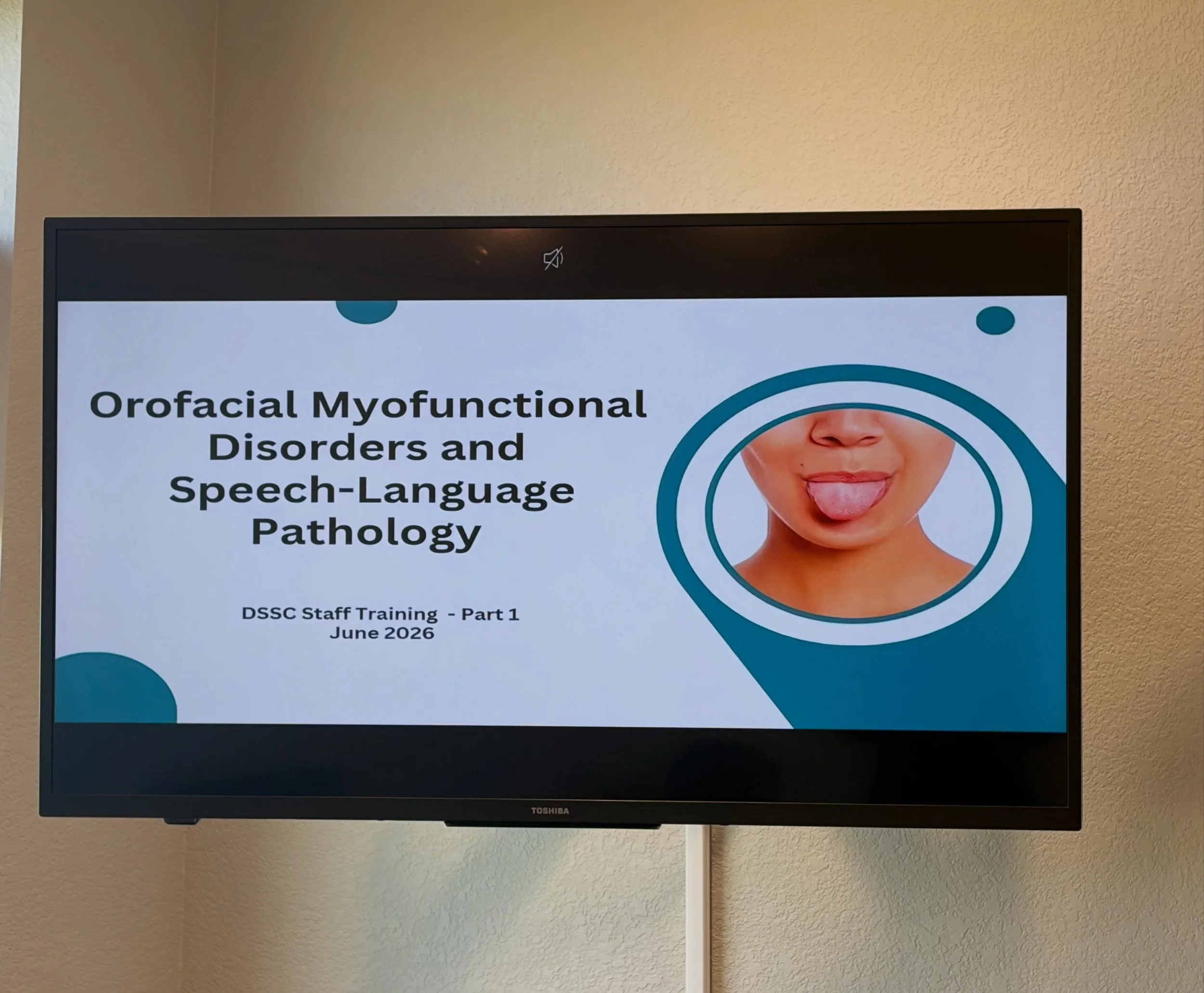 Big first day of learning for the DSSC Team! 👅🫁👃🏼
Truly the most fun group to learn with!