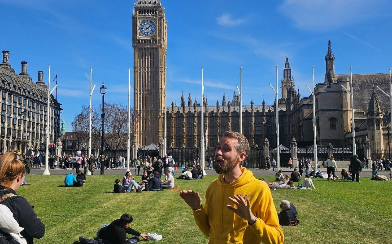 London Sightseeing Walking Tour Guide at Big Ben