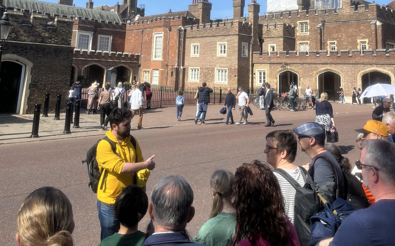 Changing of the Guard Walking Tour at St James's Palace
