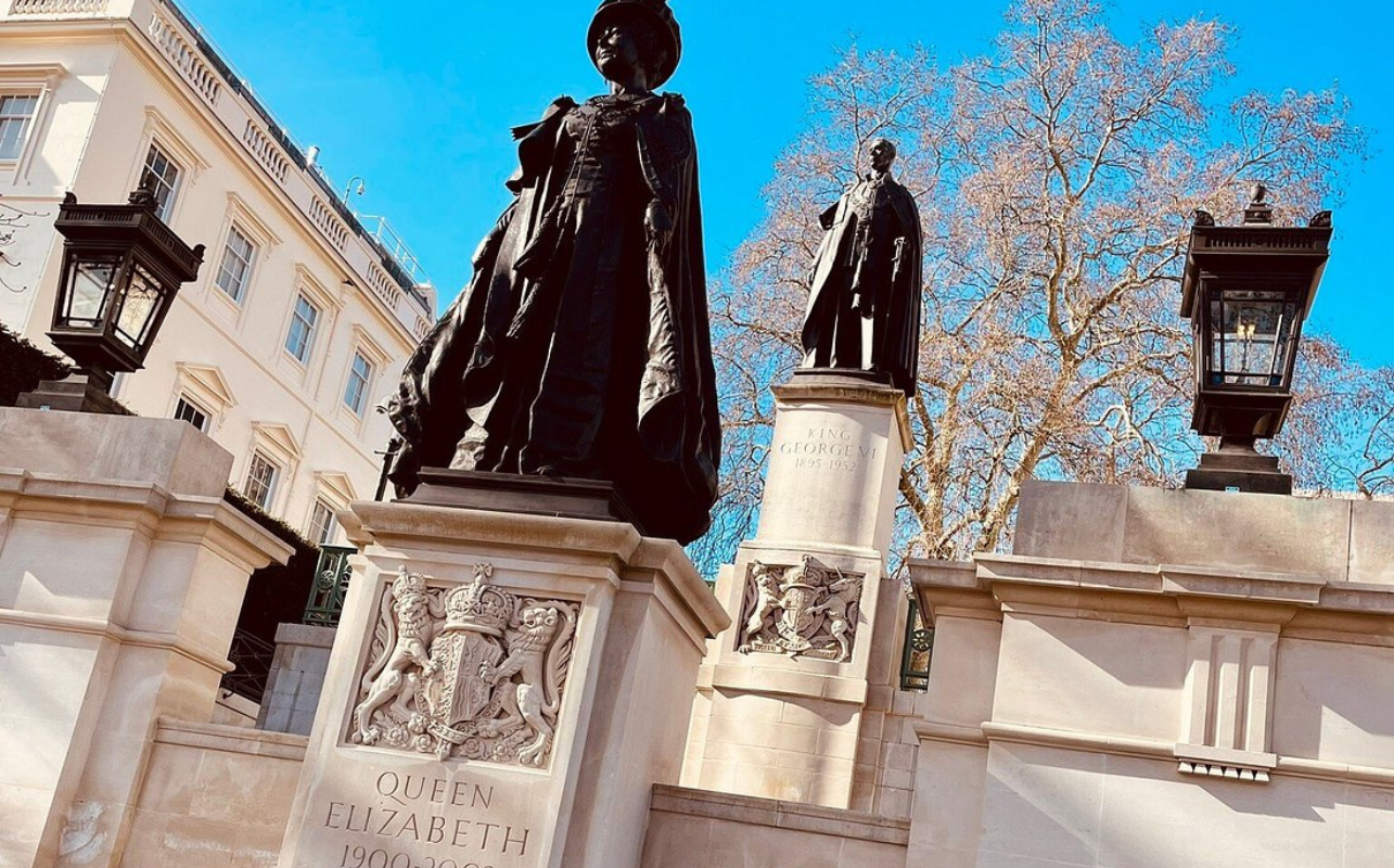 London Sightseeing Walking Tour of Royal London