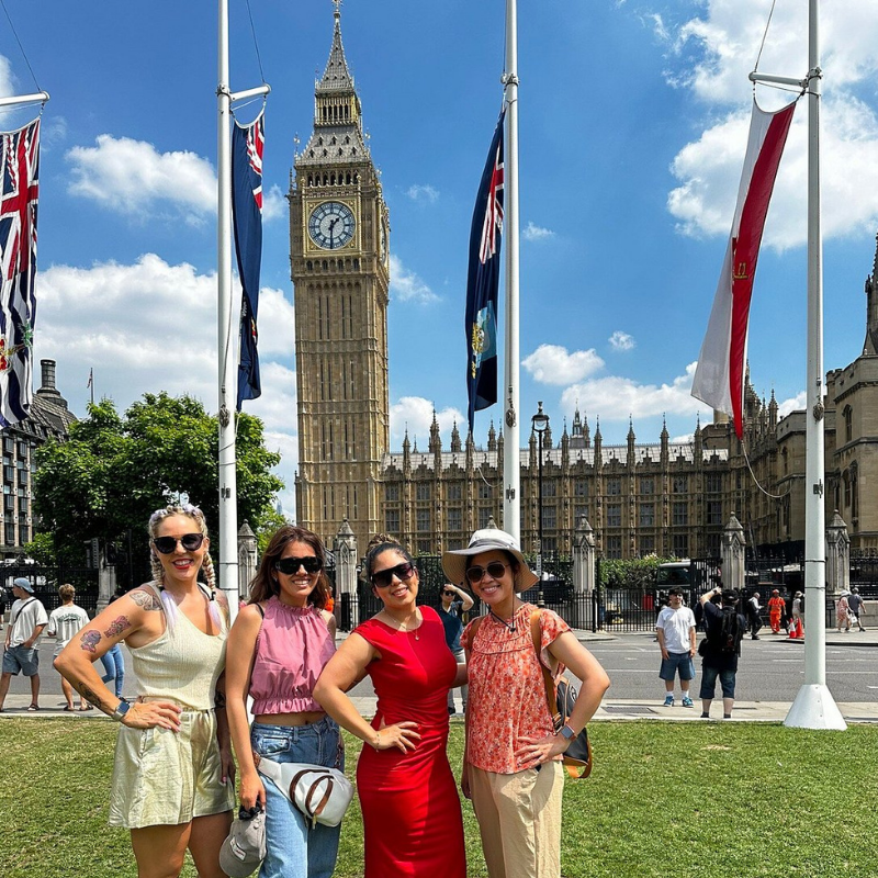 London Sightseeing Walking Tour at Big Ben in Westminster