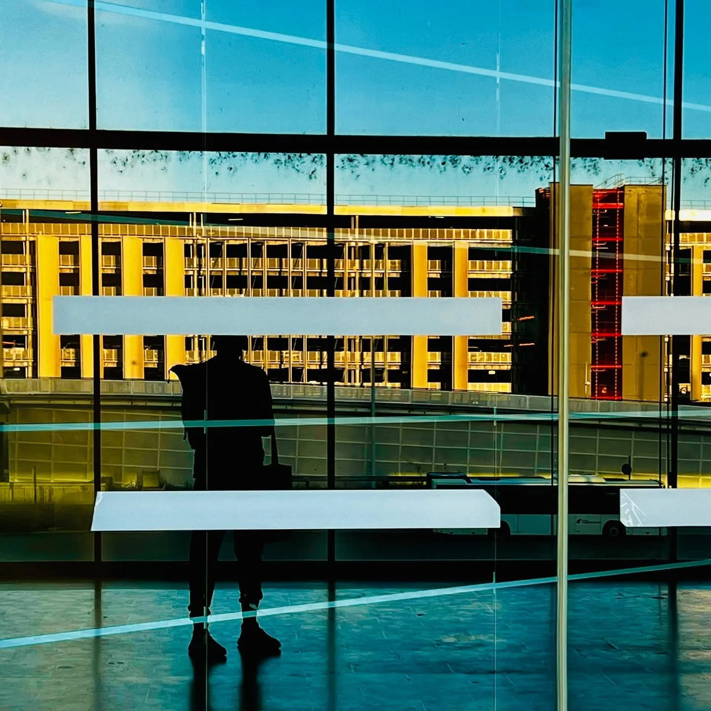 On the move.

#streetphotography
#streetphoto
#streetphotographer
#streetphotographers
#streetlife
#urbanphotography
#streetphoto_bw
#streetphotography_bw
#streetphotographyworld
#streetphotographyinternational