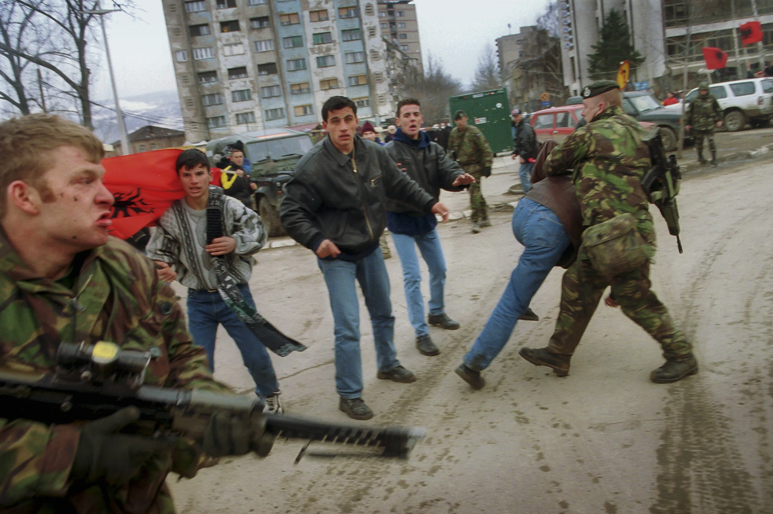Kosovo Aftermath.029.JPG