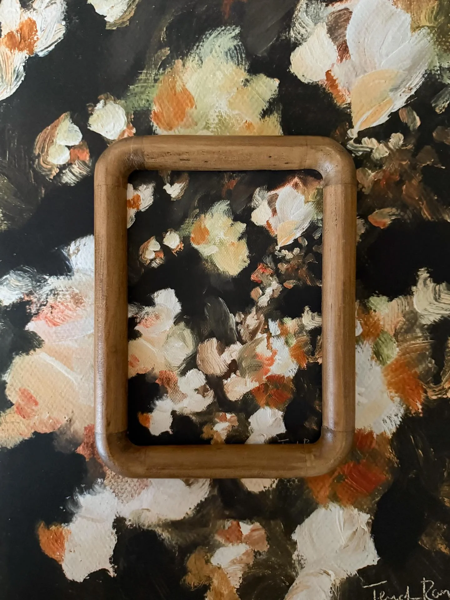 A NEW print collection is here!! This little collection feels soft and moody, with deep muted tones that fit so well with the season. These were some of my favorite paintings from this year and I am so happy to finally share them as prints! 

For thi