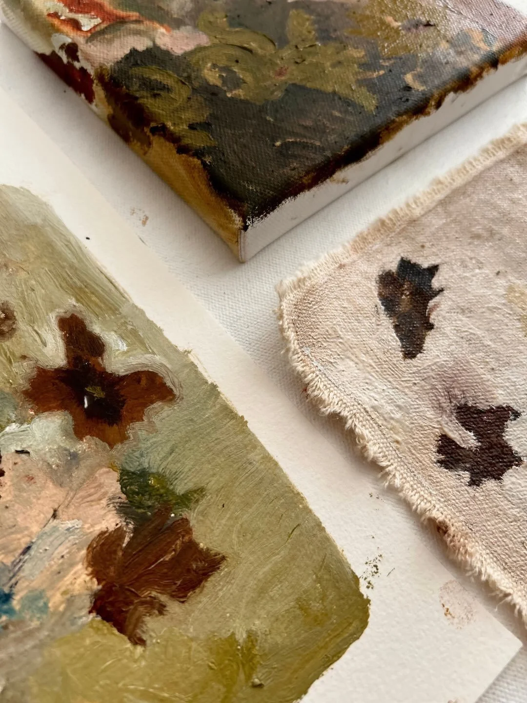 New collection in the making! Loving this color palette already 😍 At the moment I&rsquo;m working on some minis, but I&rsquo;m thinking of add a few larger pieces to the mix&hellip; let me know if there&rsquo;s a size you&rsquo;d love to see here! 
