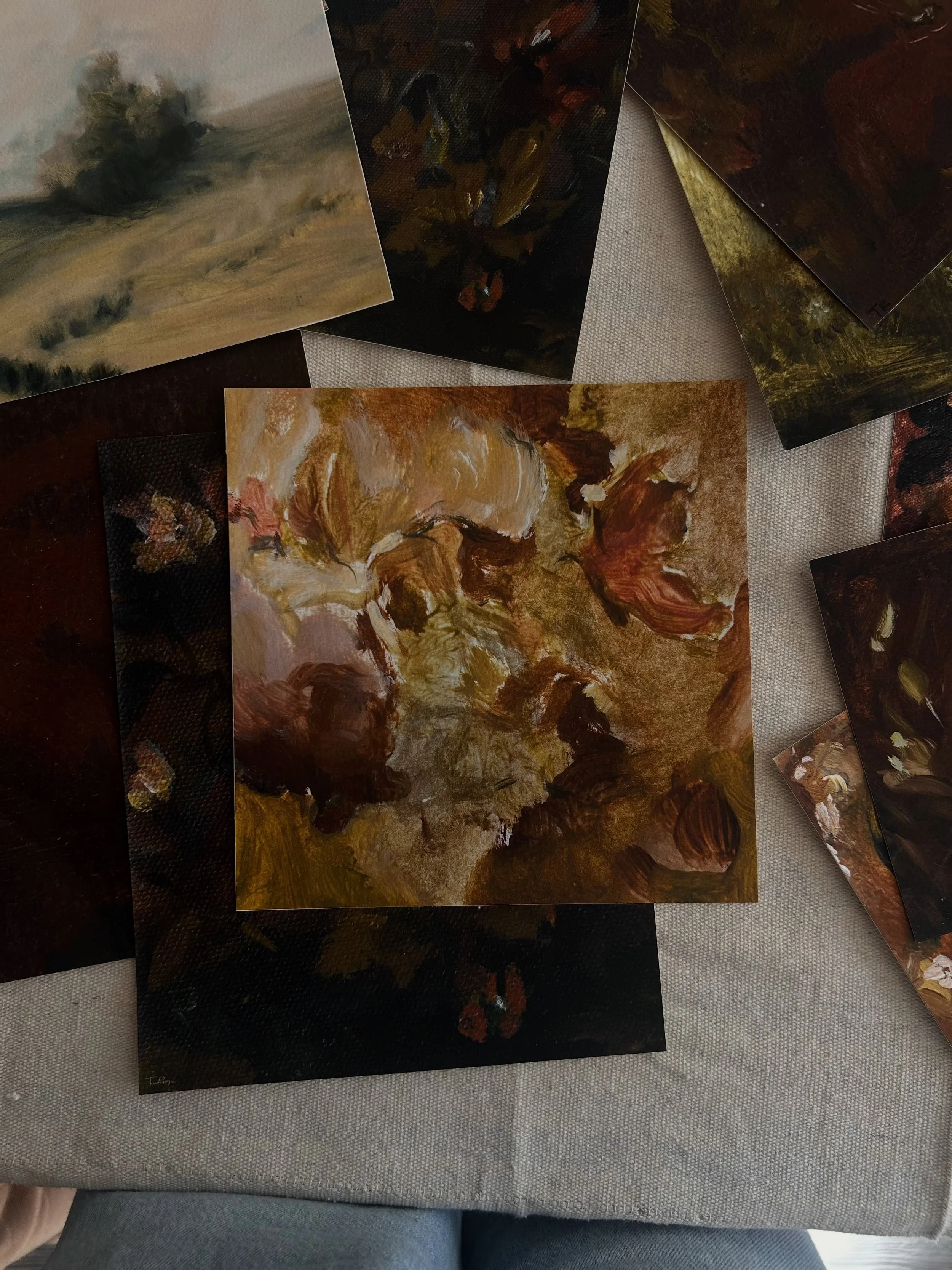 New prints are finally in the shop! 

This collection brings together paintings created over the past few months, inspired by slow mornings in the garden, fresh flowers on the table, and the beauty that remains even as the flowers begin to fade.
 
Ea
