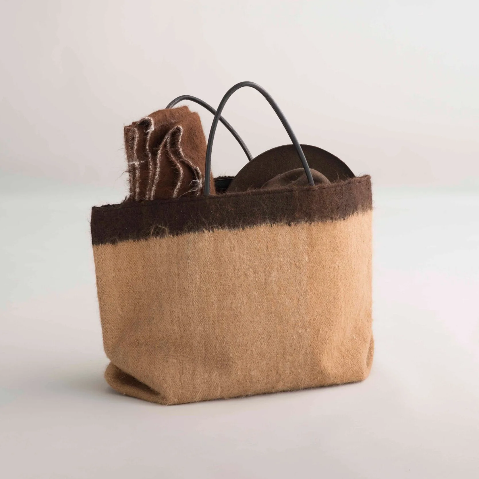 Fall-Winter 21’22THIBAULT VAN DER STRAETEACCESS