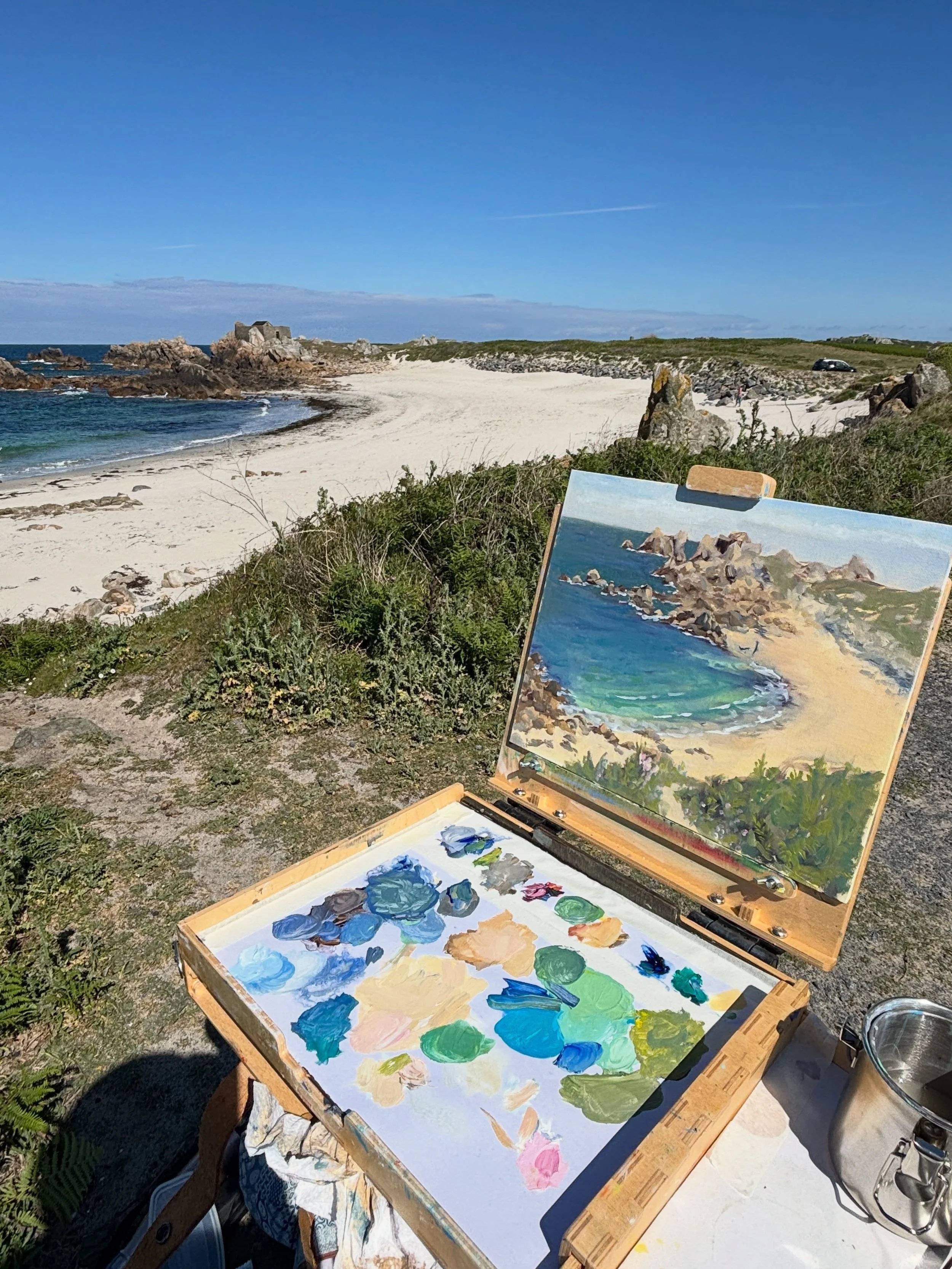 What a lovely day to be out painting!
As usual, I&rsquo;ve ended up with an underpainting&hellip; my stack of paintings to finish is growing! 
La Jaonneuse bay was looking gorgeous. 
What you can&rsquo;t tell is that the wind was blowing from the tip