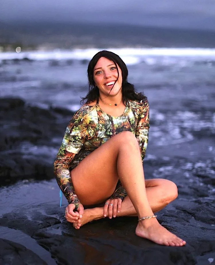 Artwork Exploring the Power of the Sea and Human Connection – Danielle Burnside
