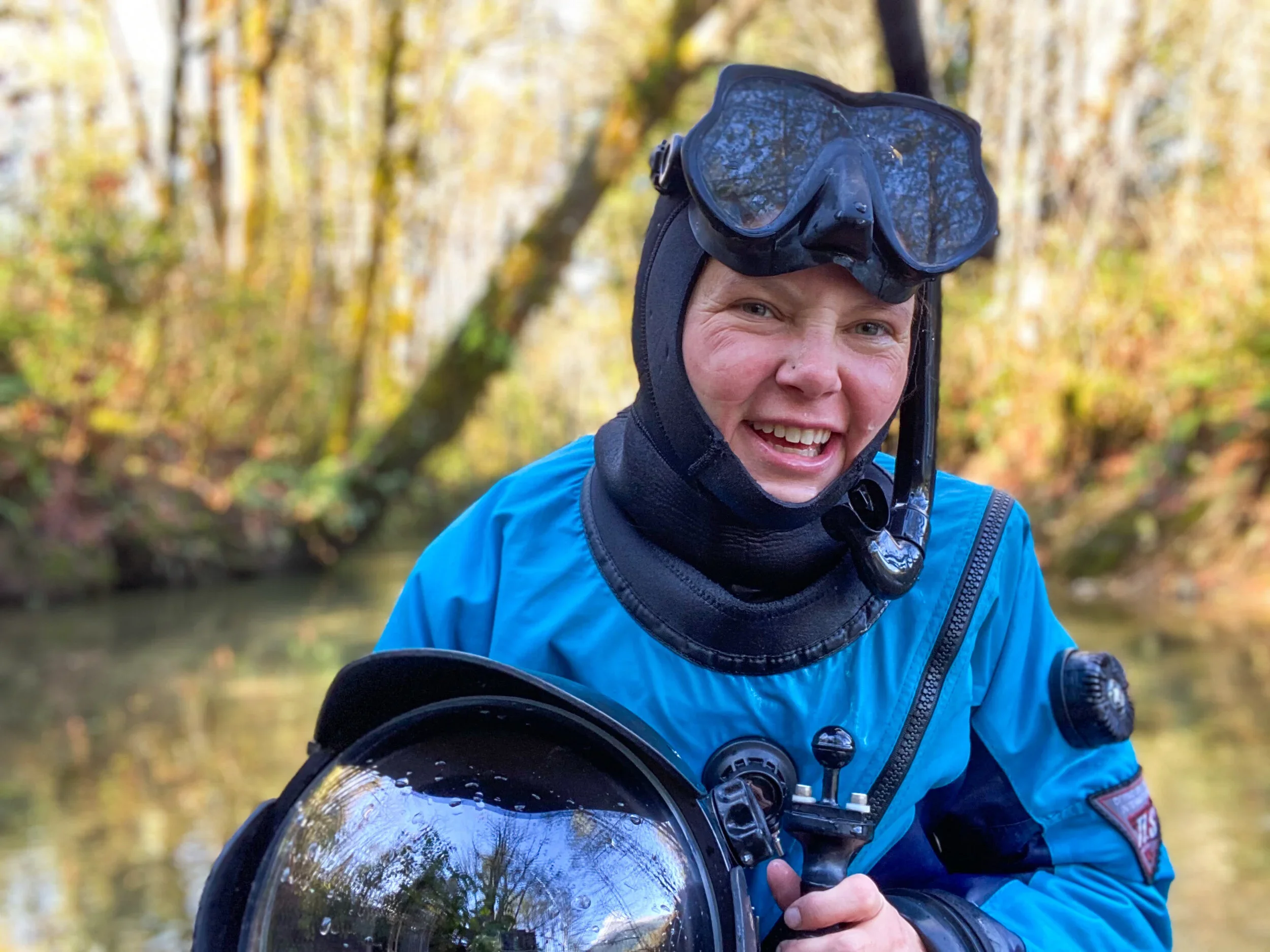 Her Photography Immerses Students in Underwater Education - Jess Newley