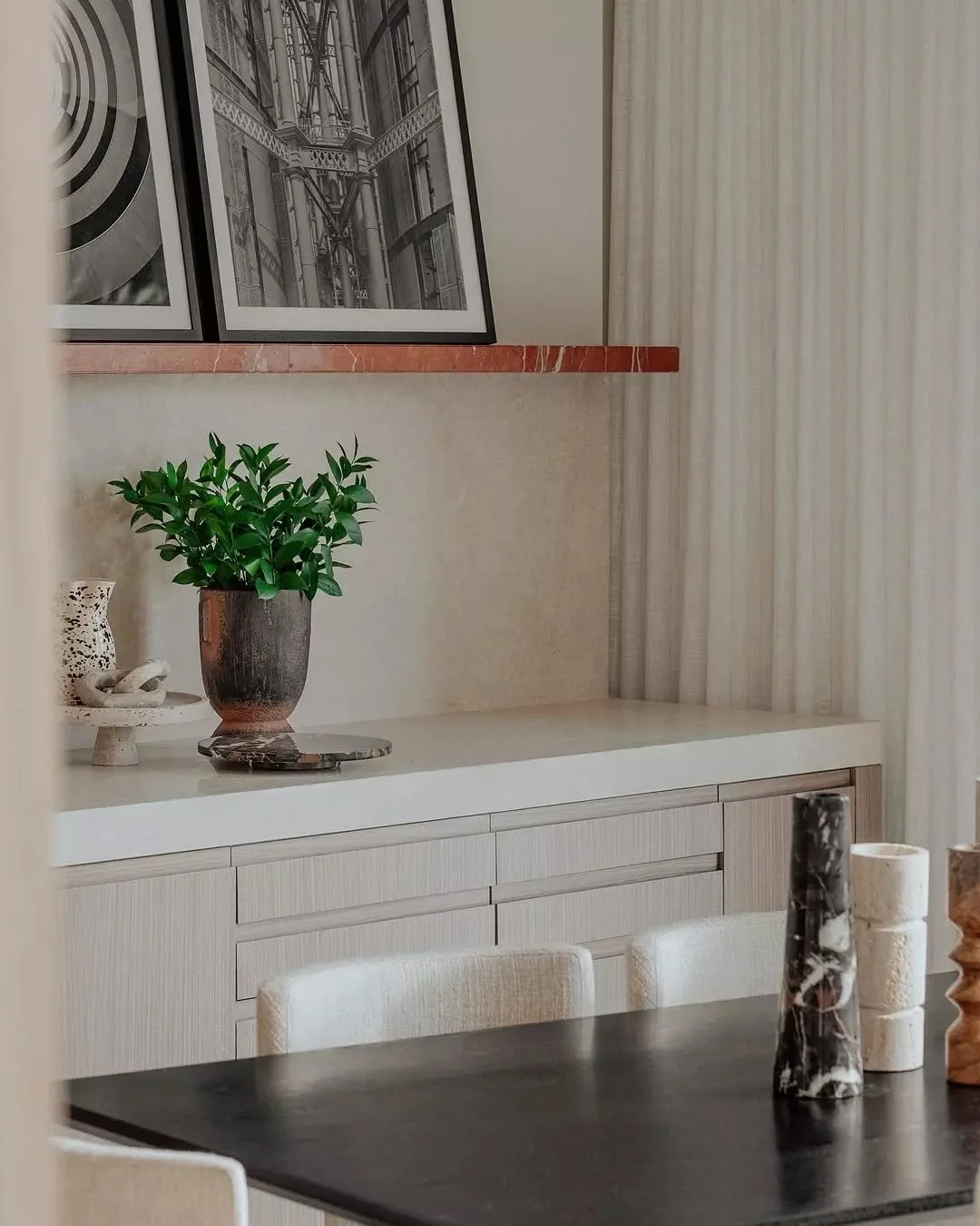 First impressions are EVERYTHING, they can seal the deal or send potential buyers packing.&nbsp;💼 

For The Skyward Penthouse at Gasholders, we partnered with Related Argent to create a space that not only welcomes but also inspires, ultimately driv