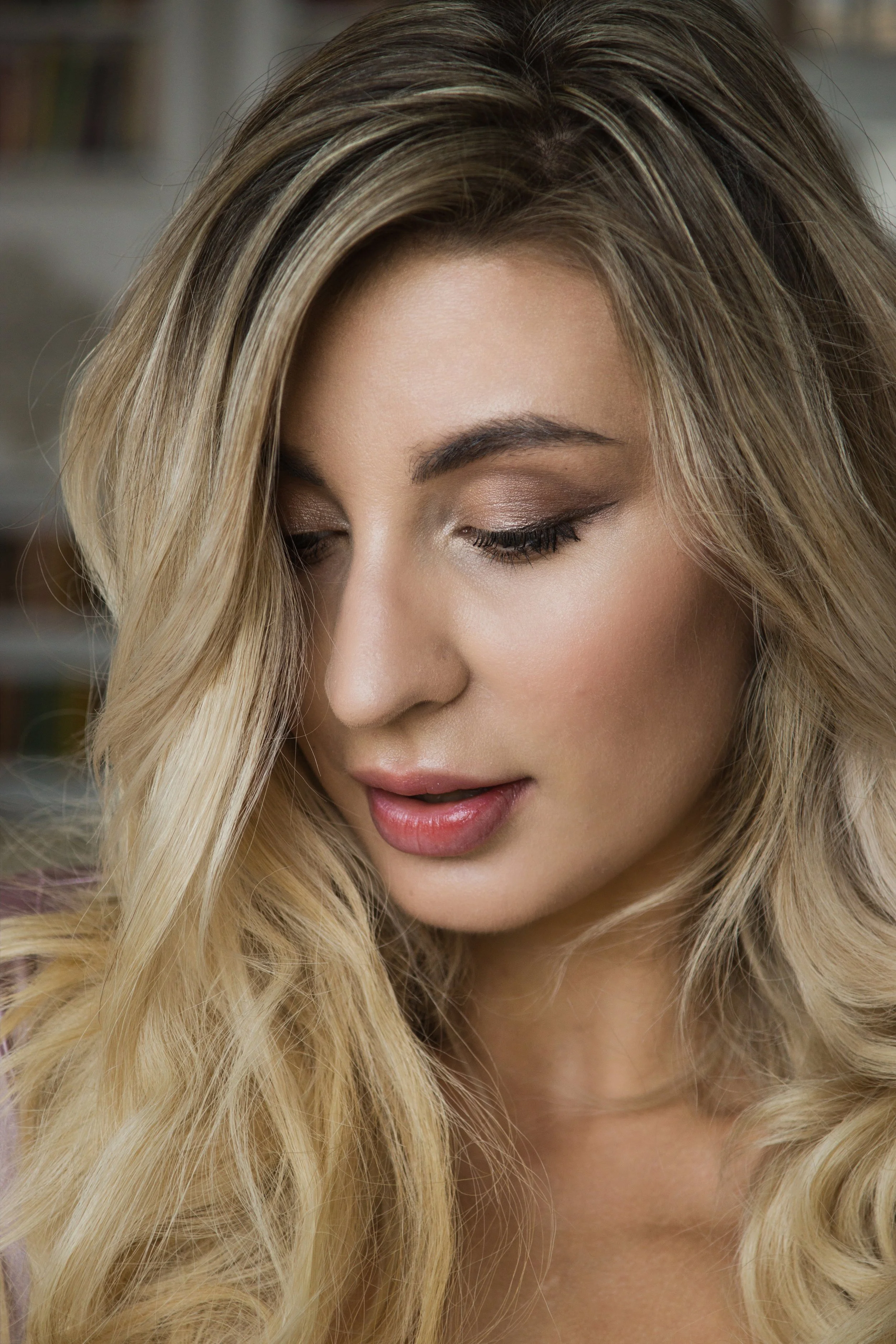 Tocado spring collection spring 2022 trends hairstyles handfree painted hair