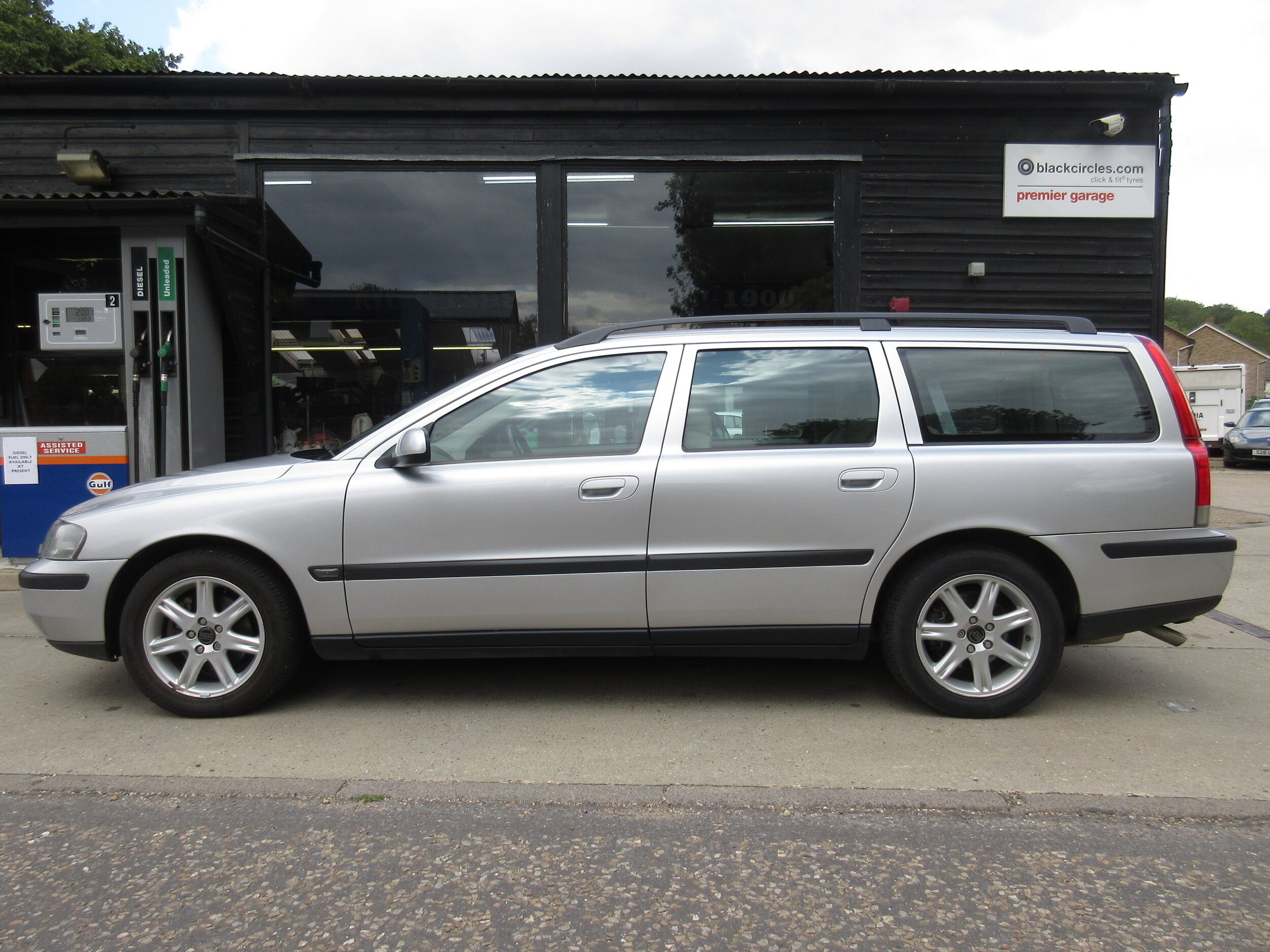 Volvo V70 2.4S 7 Seater Estate Automatic