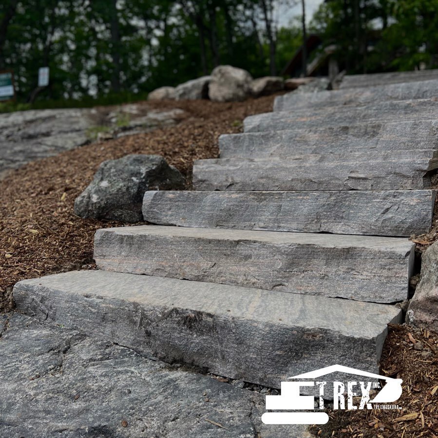 Our Yoho Island project is coming together nicely. The natural bedrock on this property is incredible. ⁣
⁣
#muskokalife #muskokalakes #landscapedesign #landscapemuskoka #landscape #cottagecore #cottagelife #cottagestyle