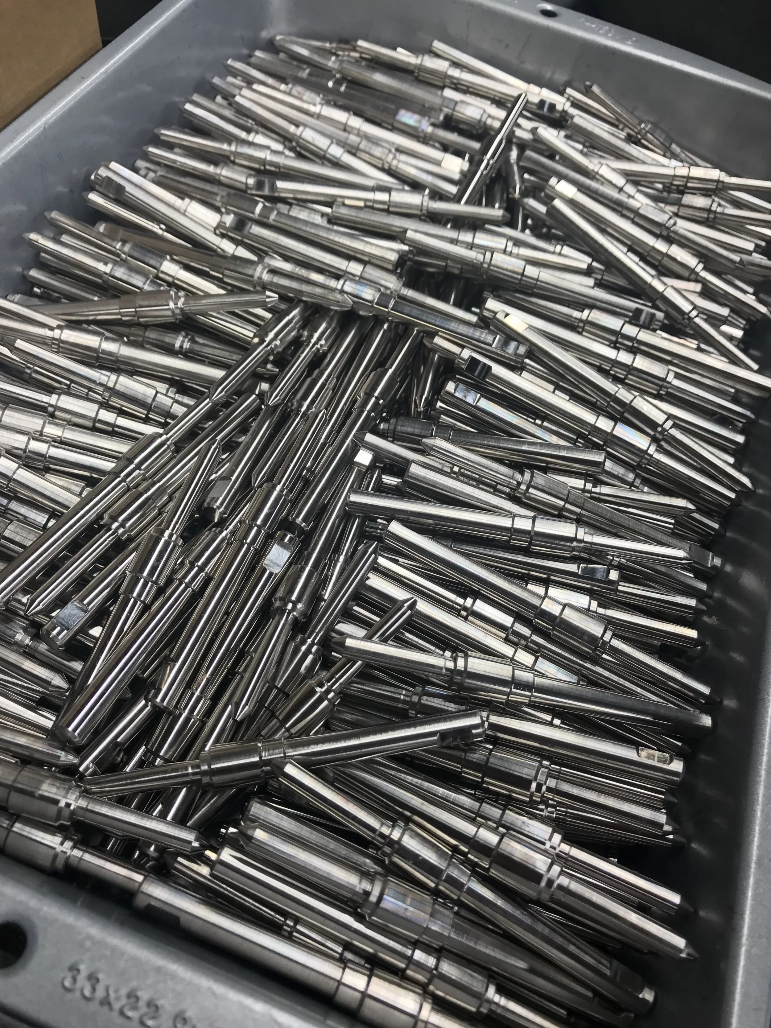Stainless Steel Threaded Needlve Valve Body for Centerless Grind.JPG