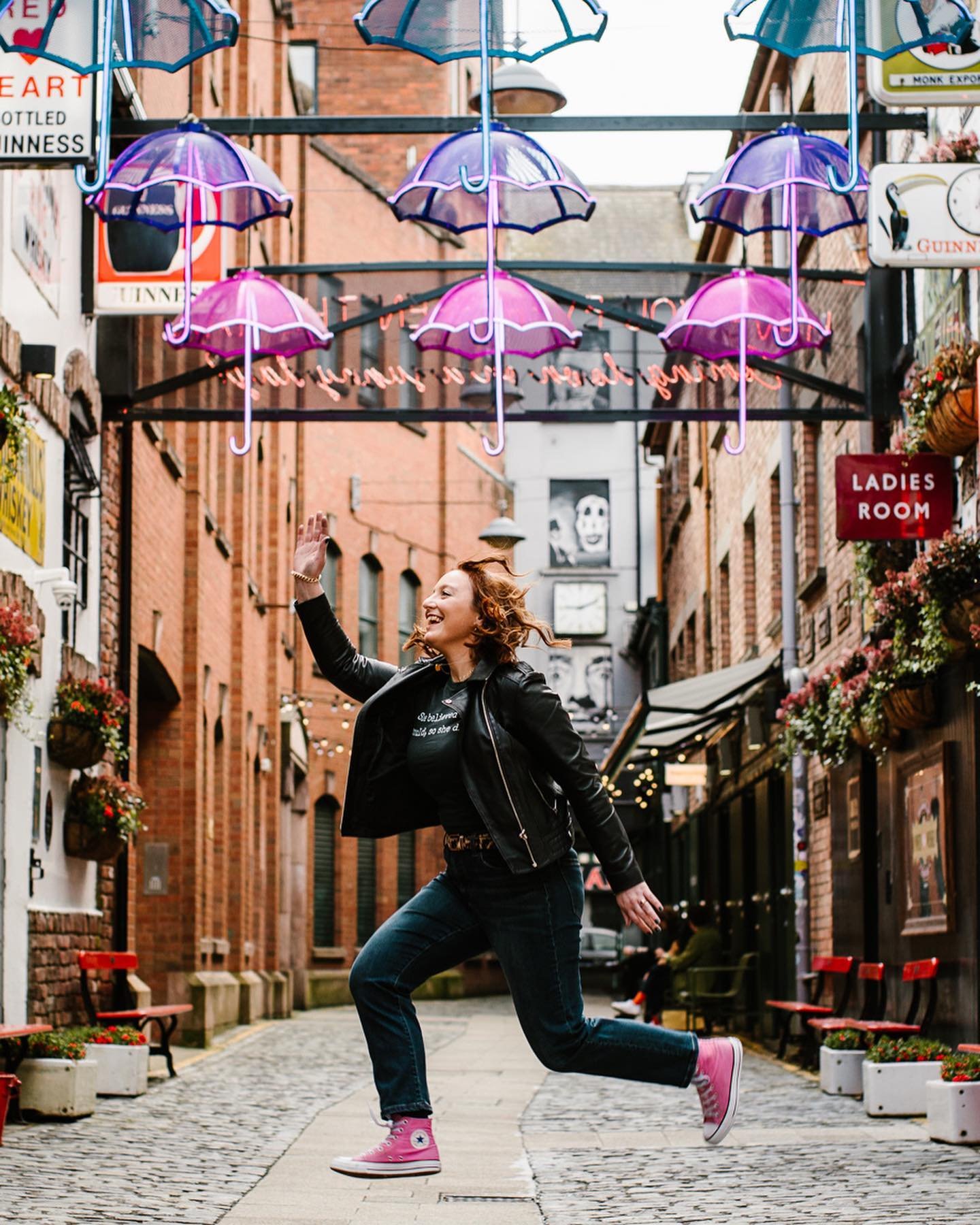 What a busy few weeks its been! Thank you to everyone thats trusted me to photograph you! 

And as an aside now is the perfect time to book in as the weather is getting better - perfect for bright colourful photographs!

Also if you're planning heads