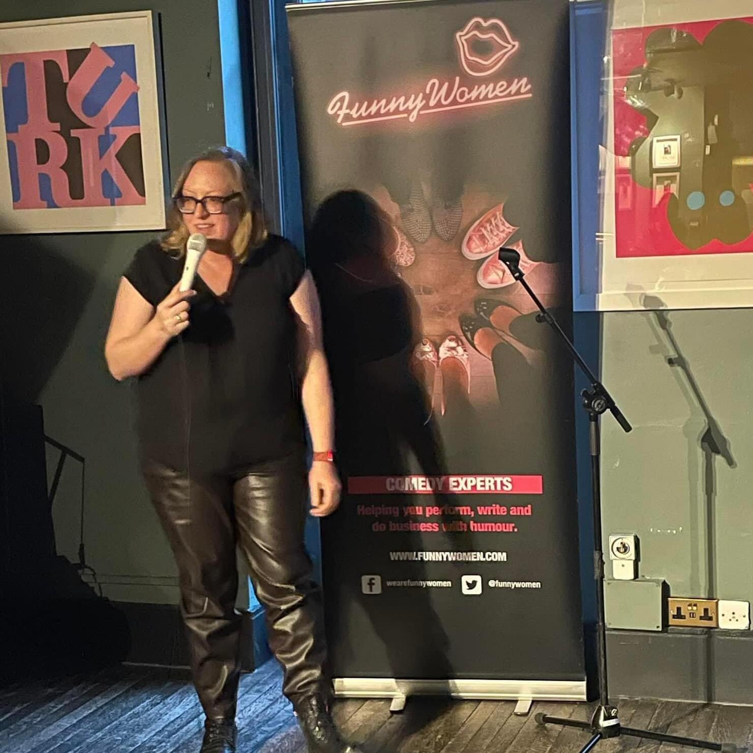 Had a fun time at the @funny_women open mic in London this week. Was good to see old friends and make new ones!

#livecomedy #standupcomedy #funnywomen #comedian #livecomedy #stageshot #femalecomedian