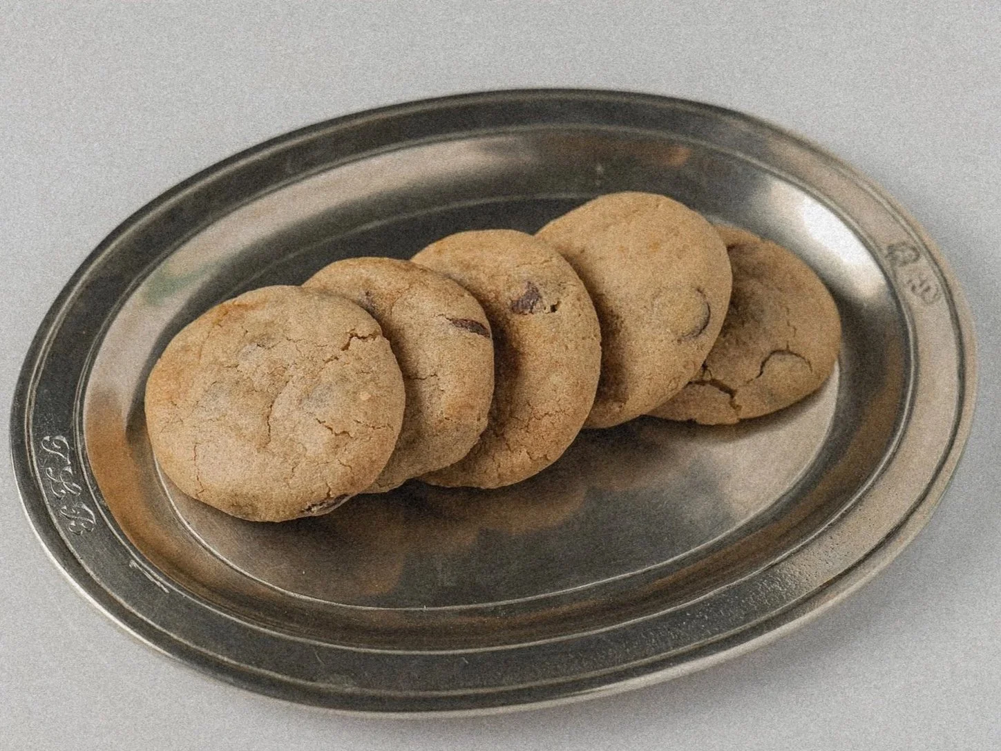 chocolate chip flatcakes.