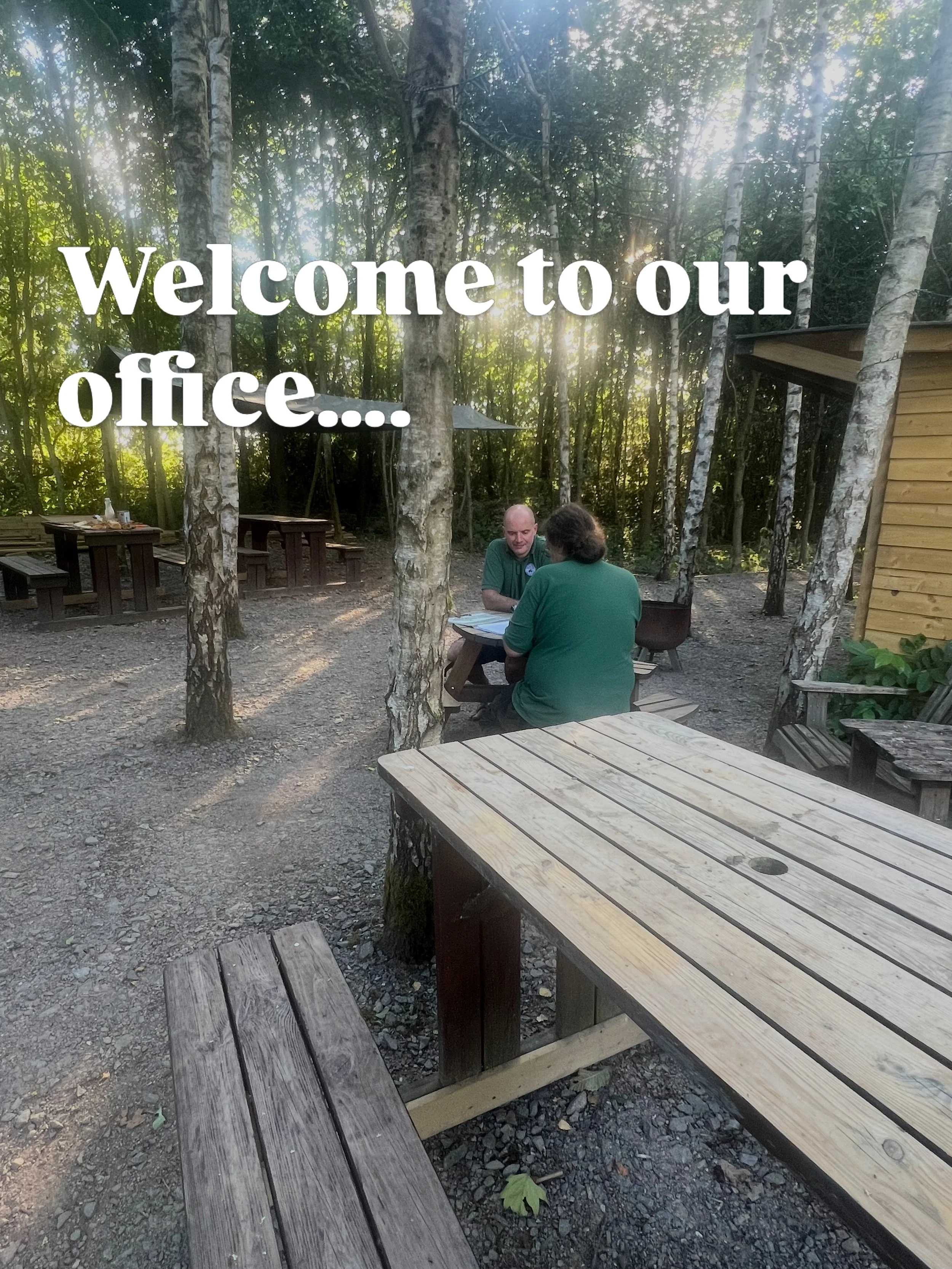 Open-plan. Excellent natural lighting. Questionable WiFi.&rdquo; 😂

We really have been spoilt with the most beautiful summer ☀️🌿 Making the most of every sunny day in our kind of  meeting room!! 

#woodlandcampsite #fireandstars #noneedforoutofoff