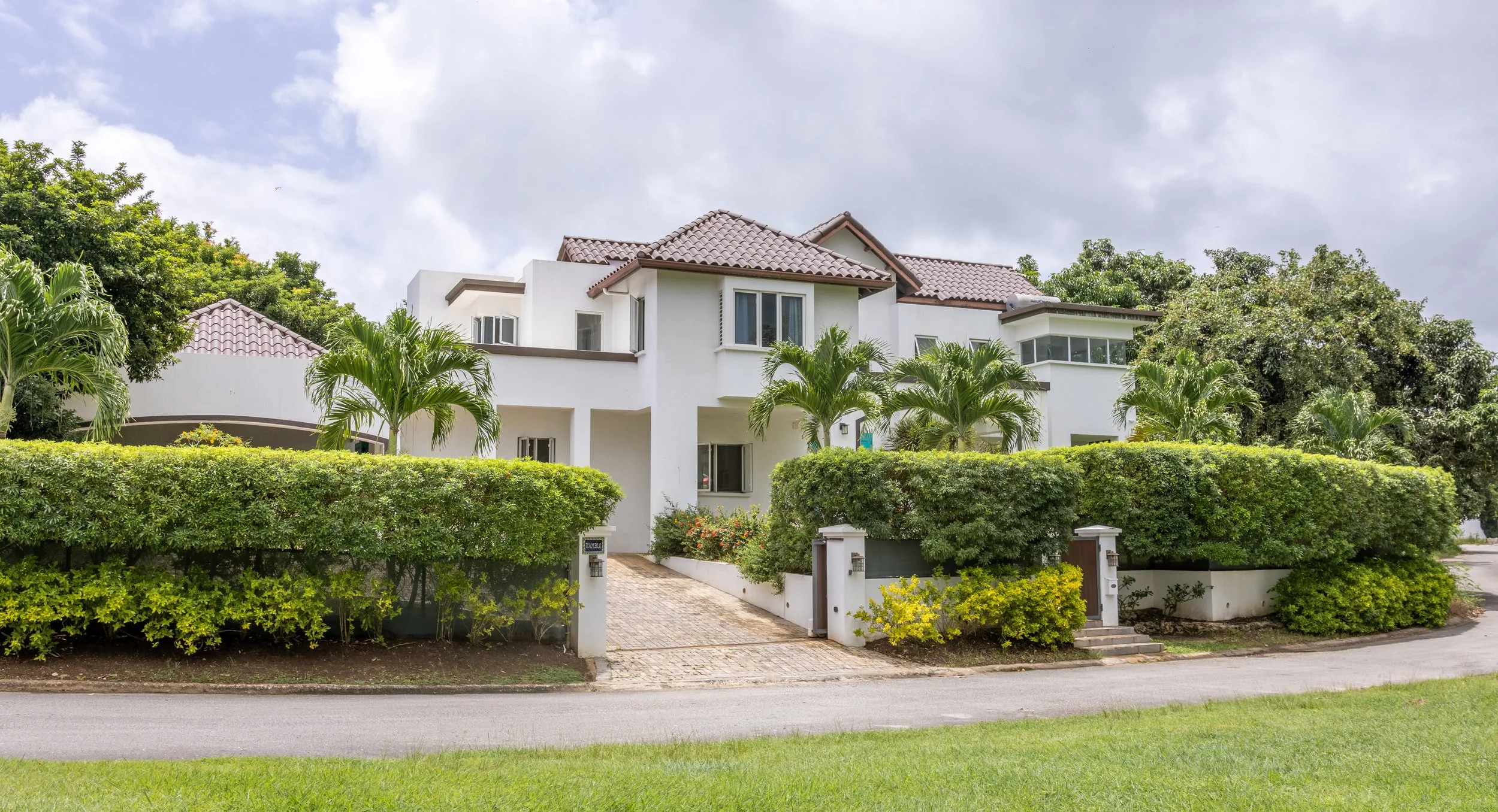 House 1 Photos-1.jpg