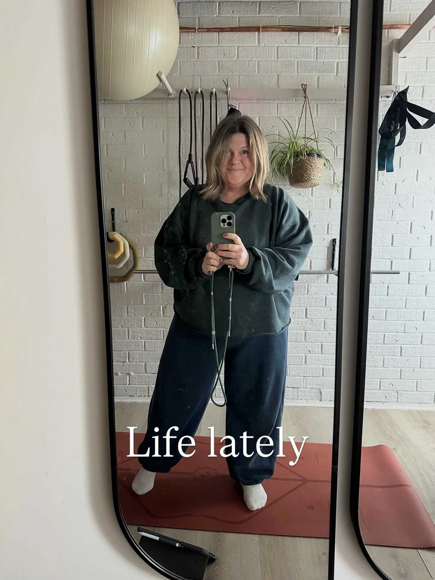 Just some snippets of life lately! Lots of walking, lots of connecting and lots of plotting and planning 🫶🏻 Spring energy coming through for us all!