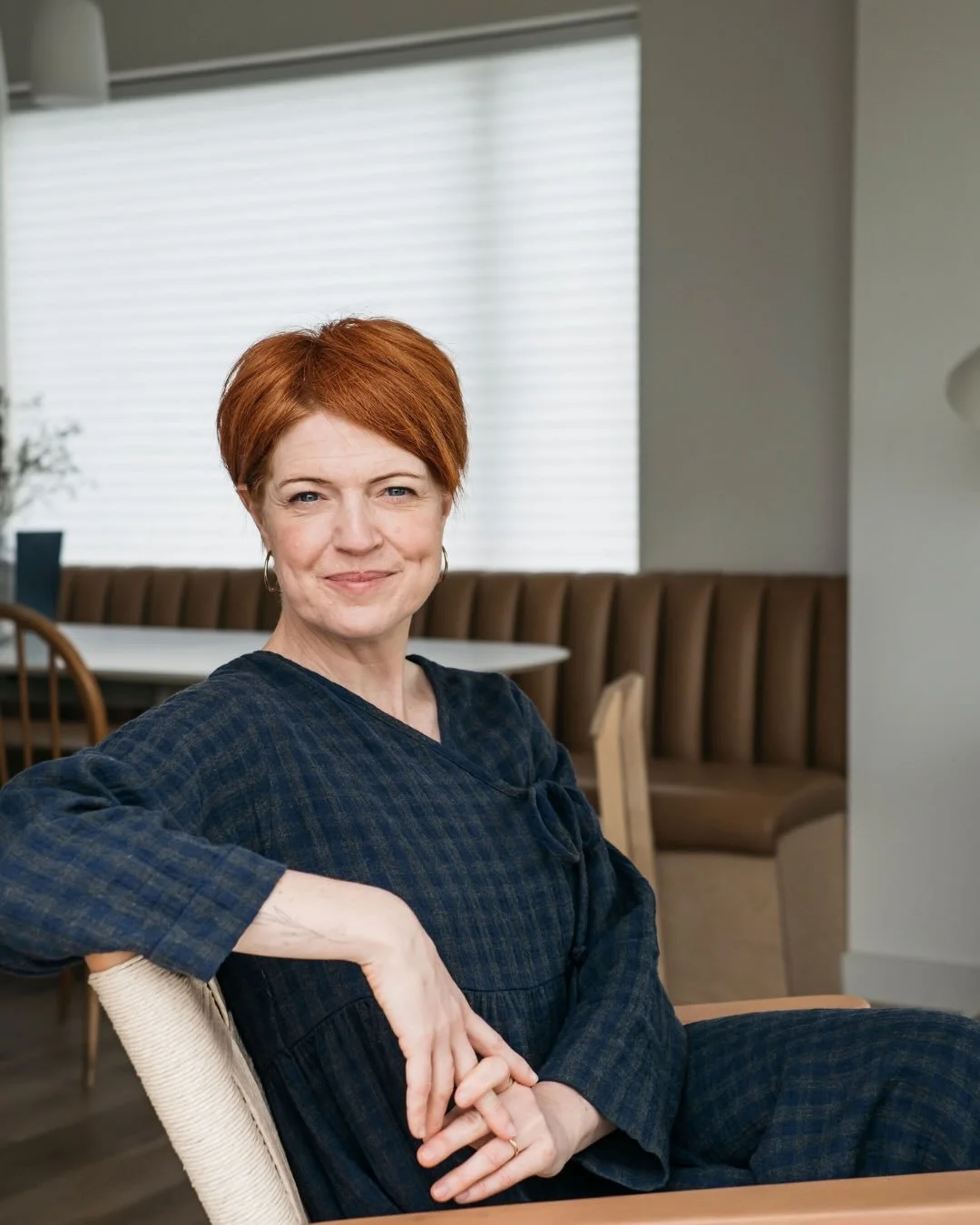 A brand shoot with clinical psychologist and therapist Nancy aka @thebodyinmind ✨

We started Nancy&rsquo;s session with movement which I captured, I sat in as her client and had a taste of her incredible work and we worked on getting in our bodies. 