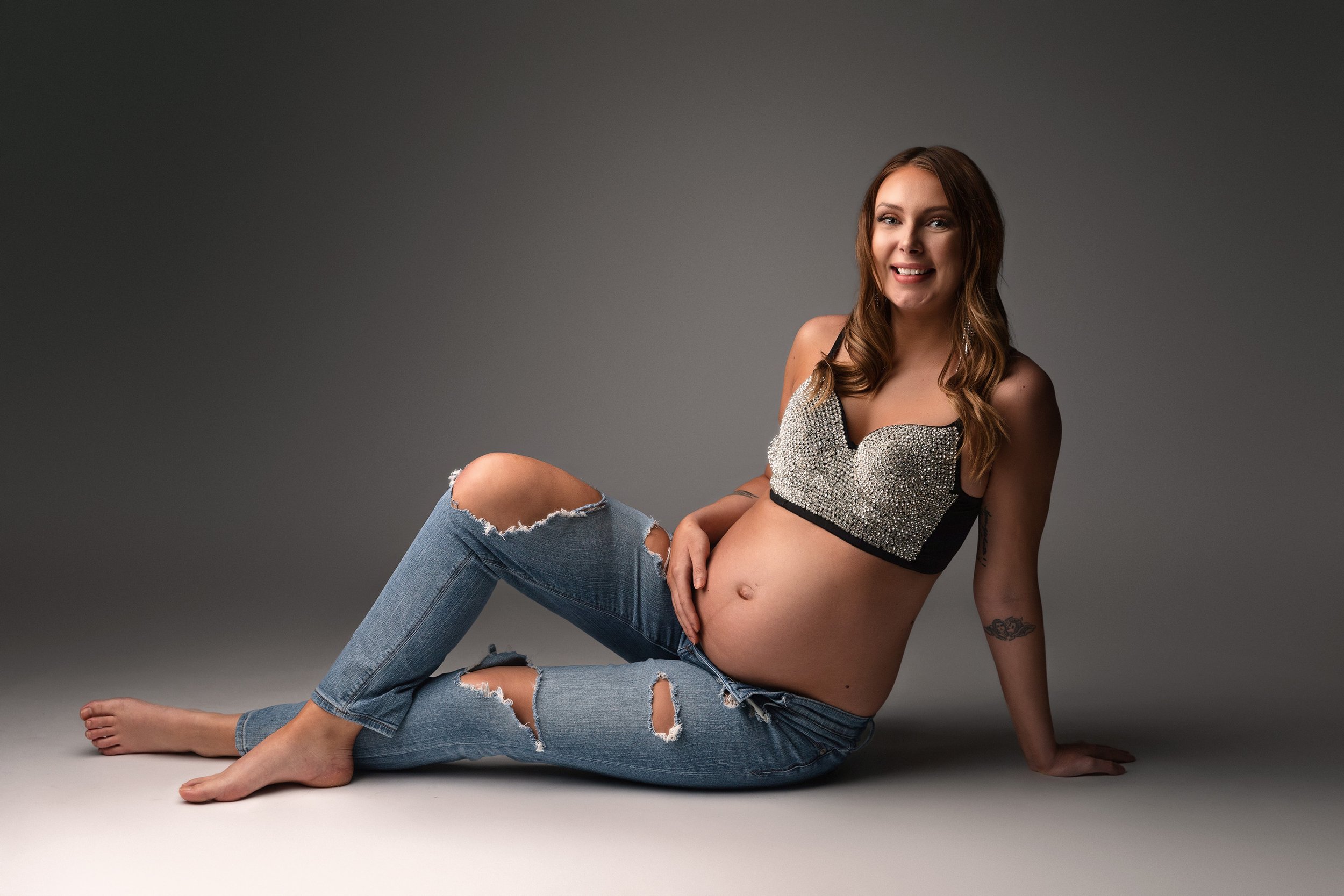 20221210-MATERNITY-PHOTICIAN-SHELBY-019-DA.jpg