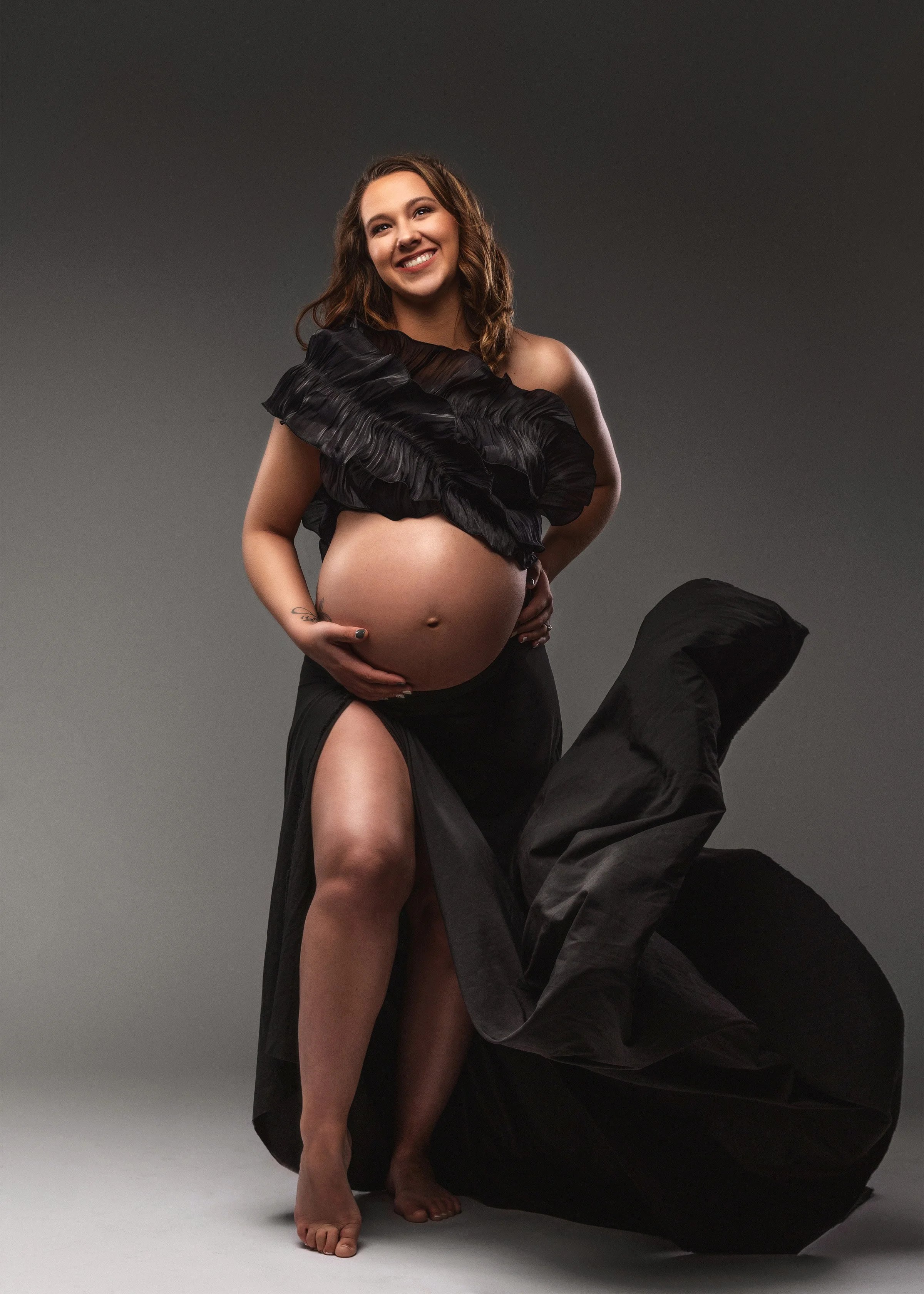 20221210-MATERNITY-PHOTICIAN-BRITTANY-004-DA.jpg