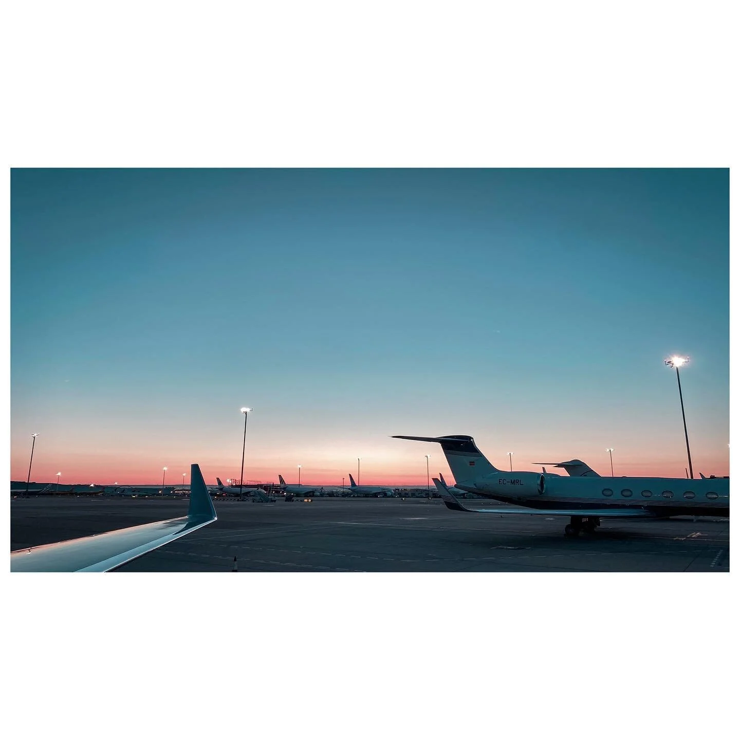 .
.
.
.

#travelphotography
#Madrid #Barajas #Spain #photos #instagood #lensculture  #camera #photoshoot #like #candid #artist #instalike  #contemporaryphotography  #instadaily #wanderlust  #beautiful #captures  #500px #flickr #travel