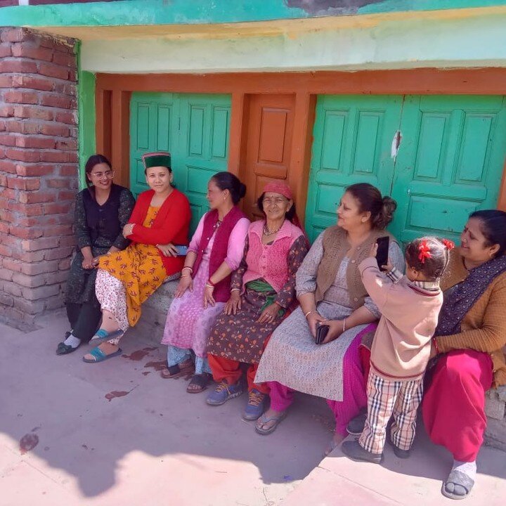 Exciting updates from Himachal Team! 

Preeti and Priya delved into the heart of the research techniques module by engaging in meaningful focused group discussions with the incredible women from their town.

#ResearchTechniques #CommunityEngagement #