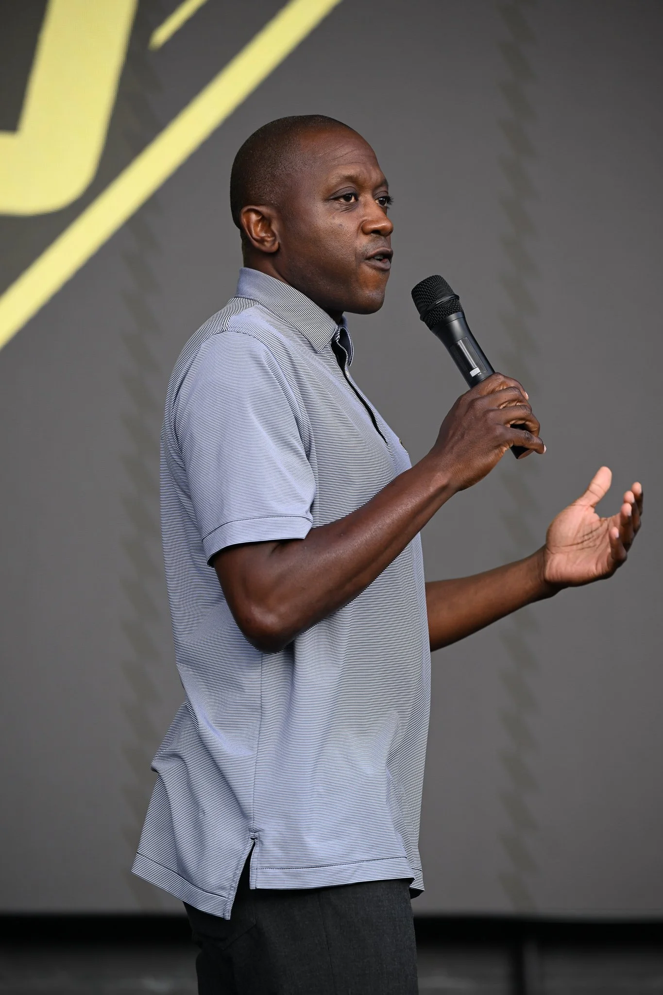 Mizzou head basketball coach Dennis Gates speaks to the crowd at the Zou to You event on Wednesday, June 24, 2026, at the Kitchen Bar and Grill in Columbia. Gates apologized for the amount of early games outside of Columbia, but encouraged fans to tr
