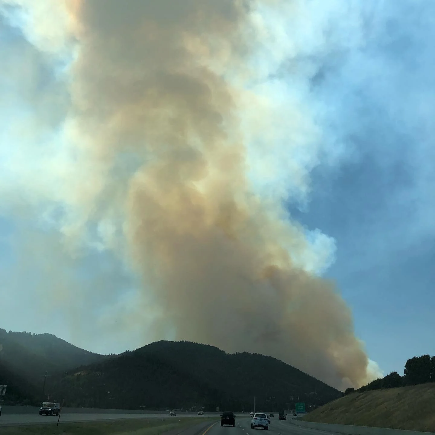 Thank you firefighters!!! Stay safe Park City 🙏🏼 #parkcity