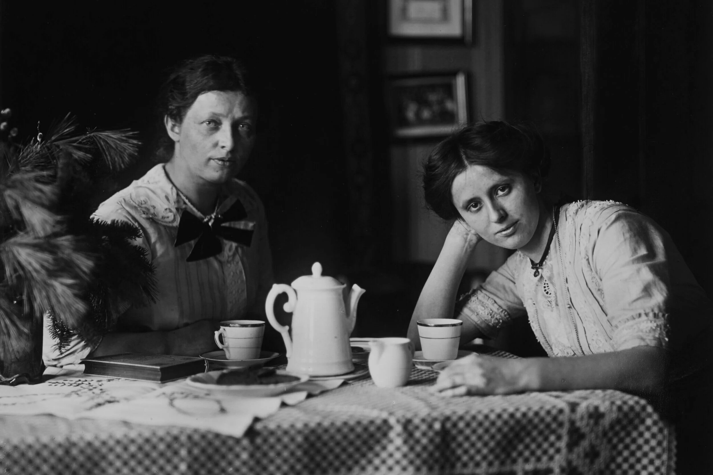 September - October 2014: August Sander &amp; Jess T. Dugan