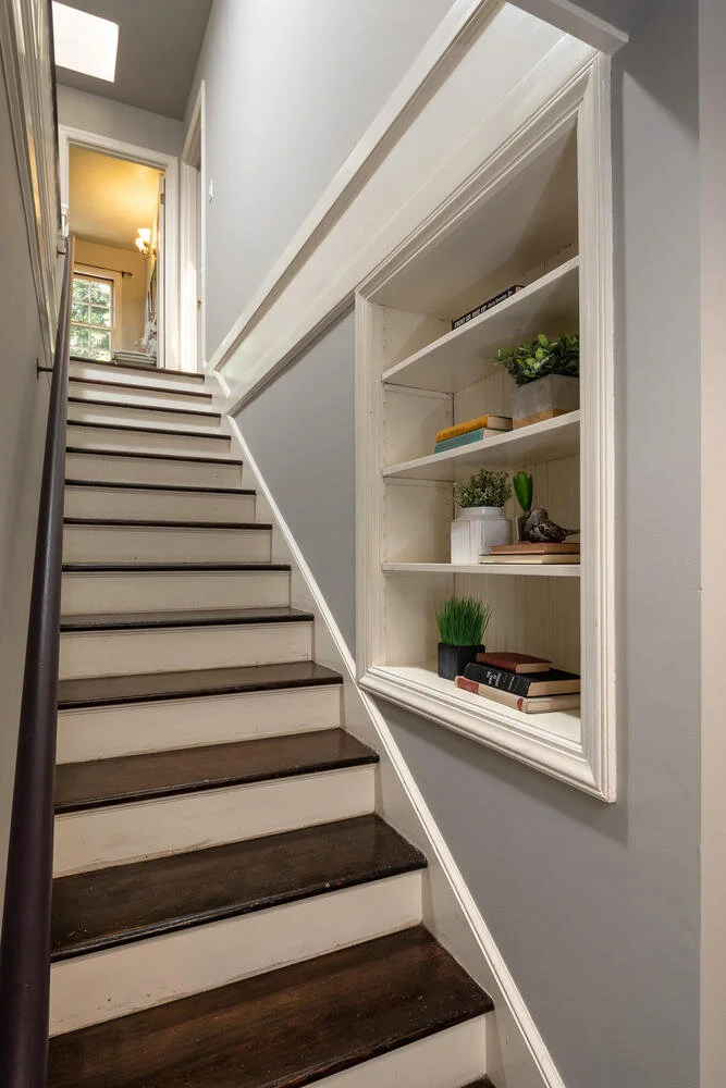 560 Melville Ave Palo Alto CA-large-024-005-Staircase-667x1000-72dpi.jpg