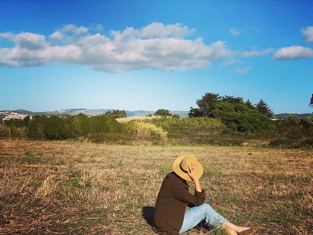 &Eacute; sobre ir avan&ccedil;ando, sem medo de errar. Caminhando, sabendo esperar ✨
.
.
.
#lifegoals #mypath #light #caminho #landscape