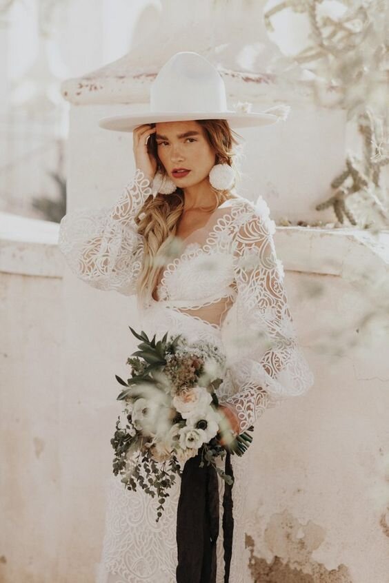  Marchesa Notte Bridal Featured In Junebug Weddings Editorial Shoot  