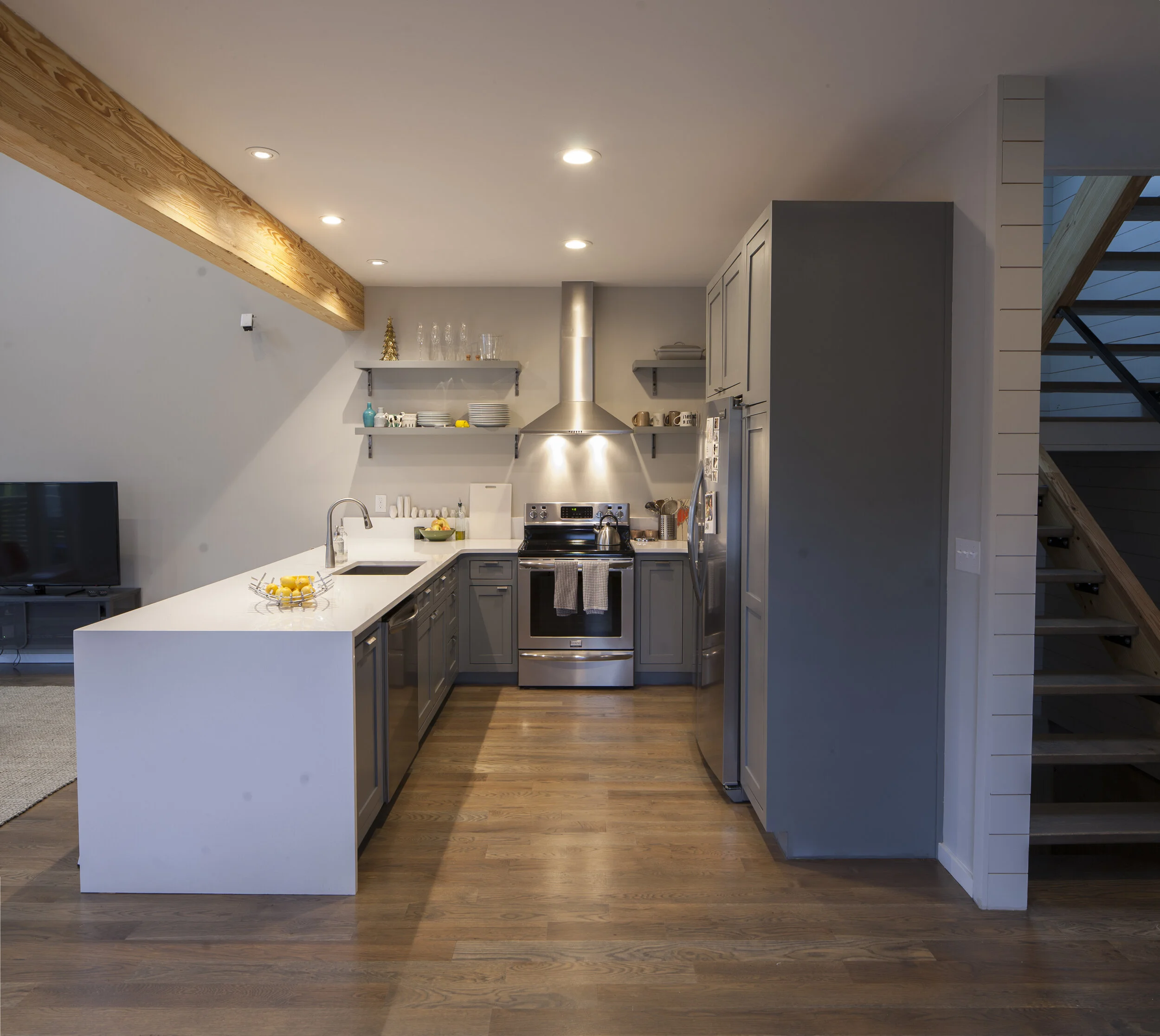 5 kitchen.jpg