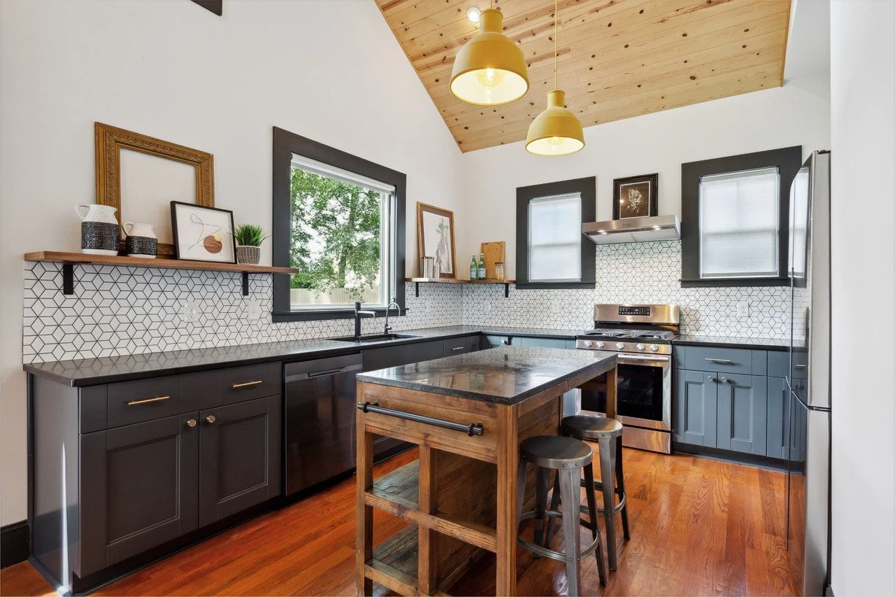 thumbnail_Kitchen 1.jpg