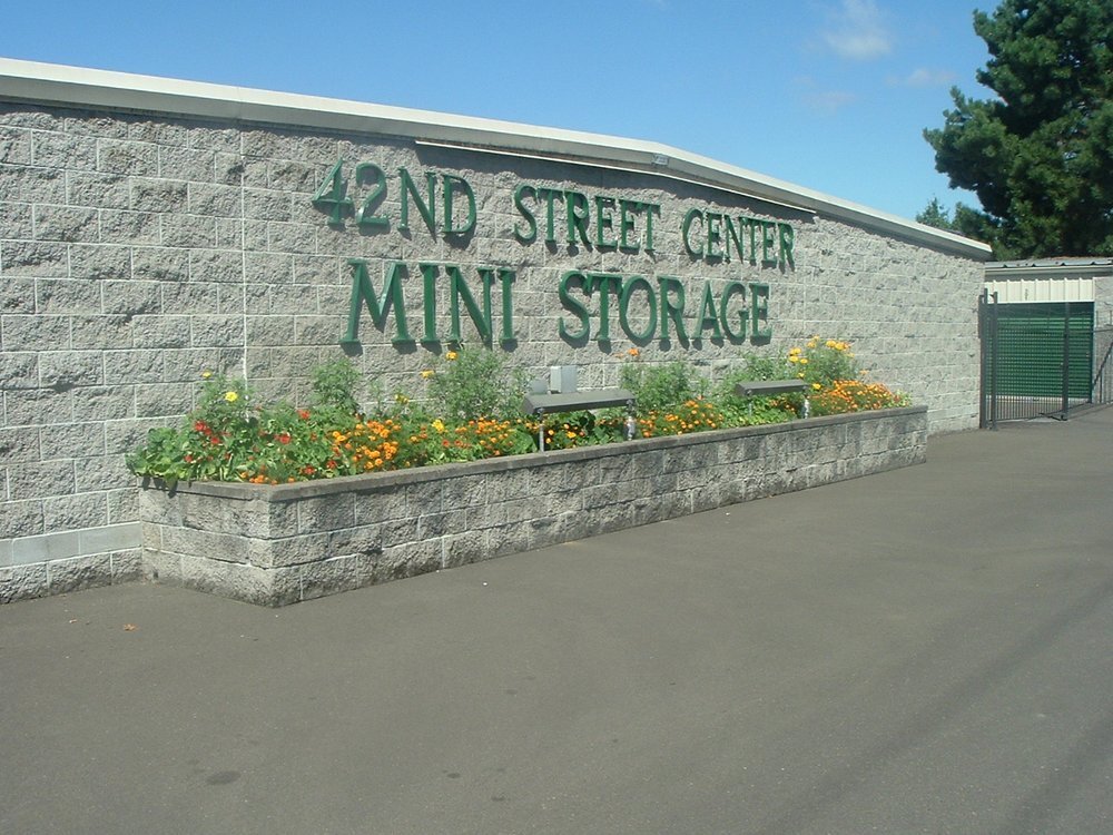 Mini-Storage