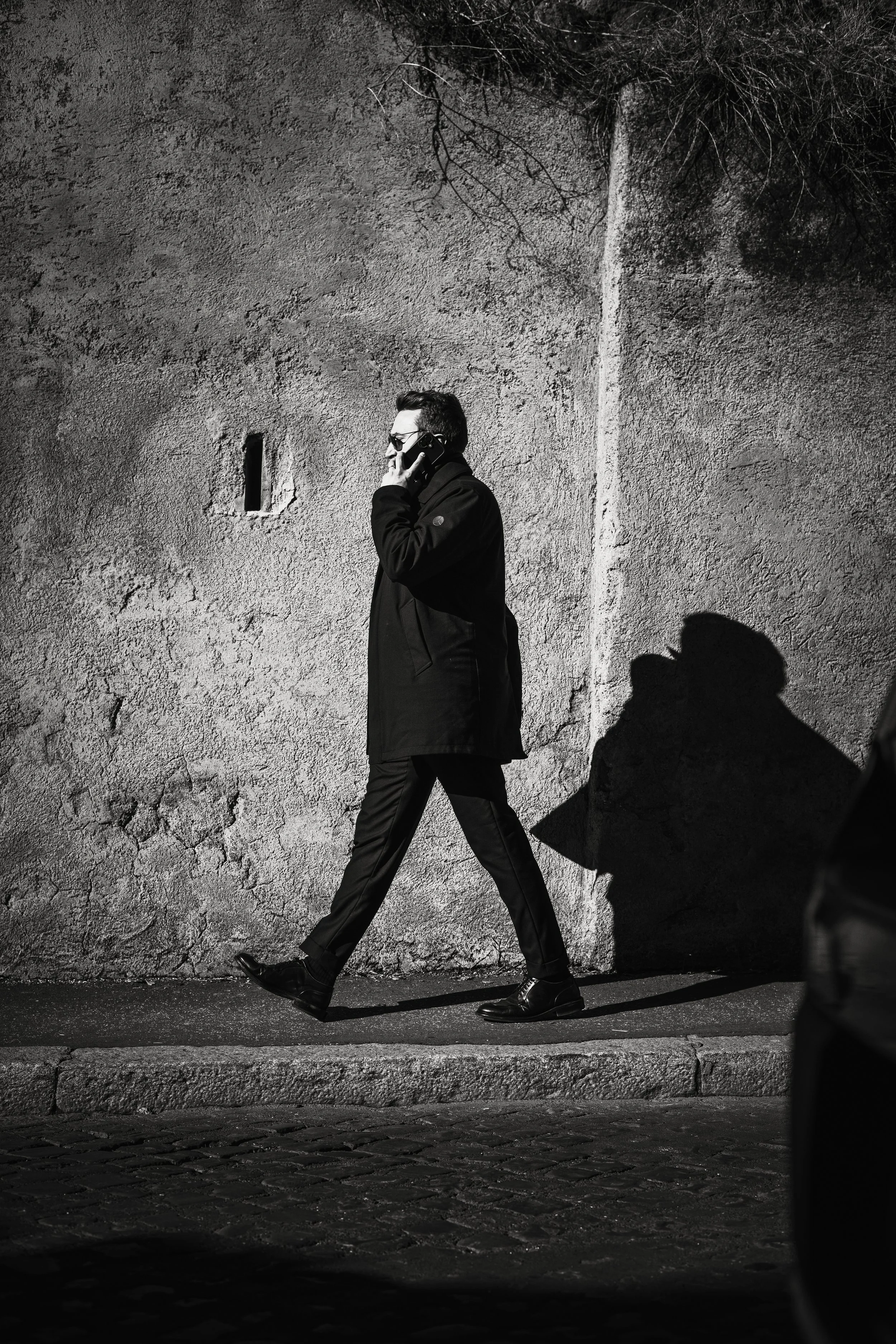 On the Line, archival print, 16 x 24 in, $250, 2025, © Jedidiah Lu, Malvern, Pennsylvania