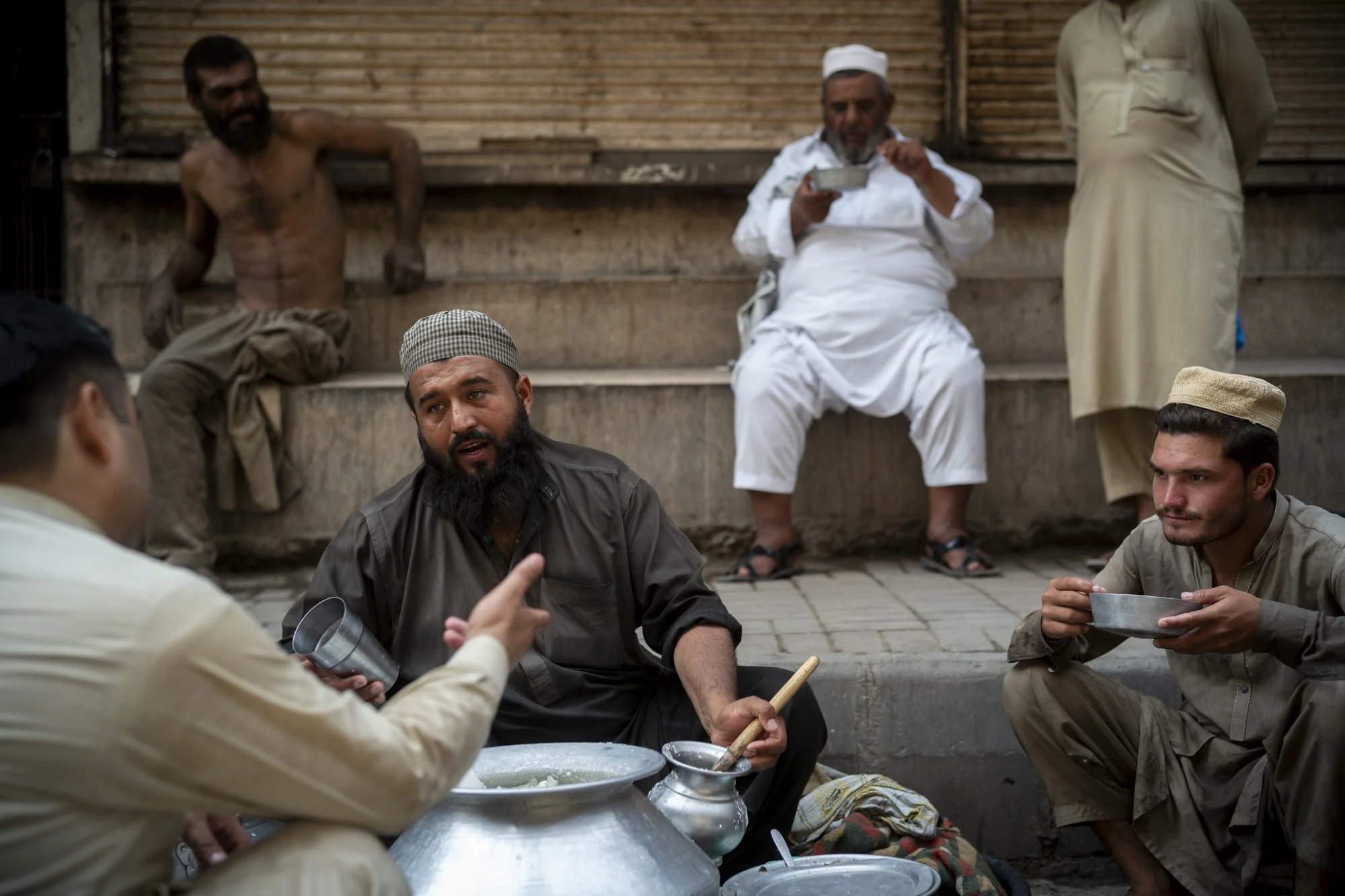 Breakfast in Peshawar, archival print, 29.7 x 42 cm, 410€, 2024, © Dirk Wetzel, Basel, Switzerland 