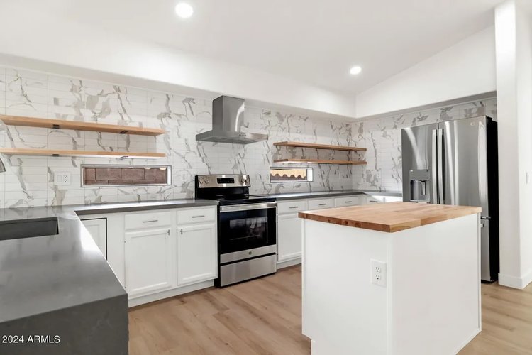 Glendale: $485,000