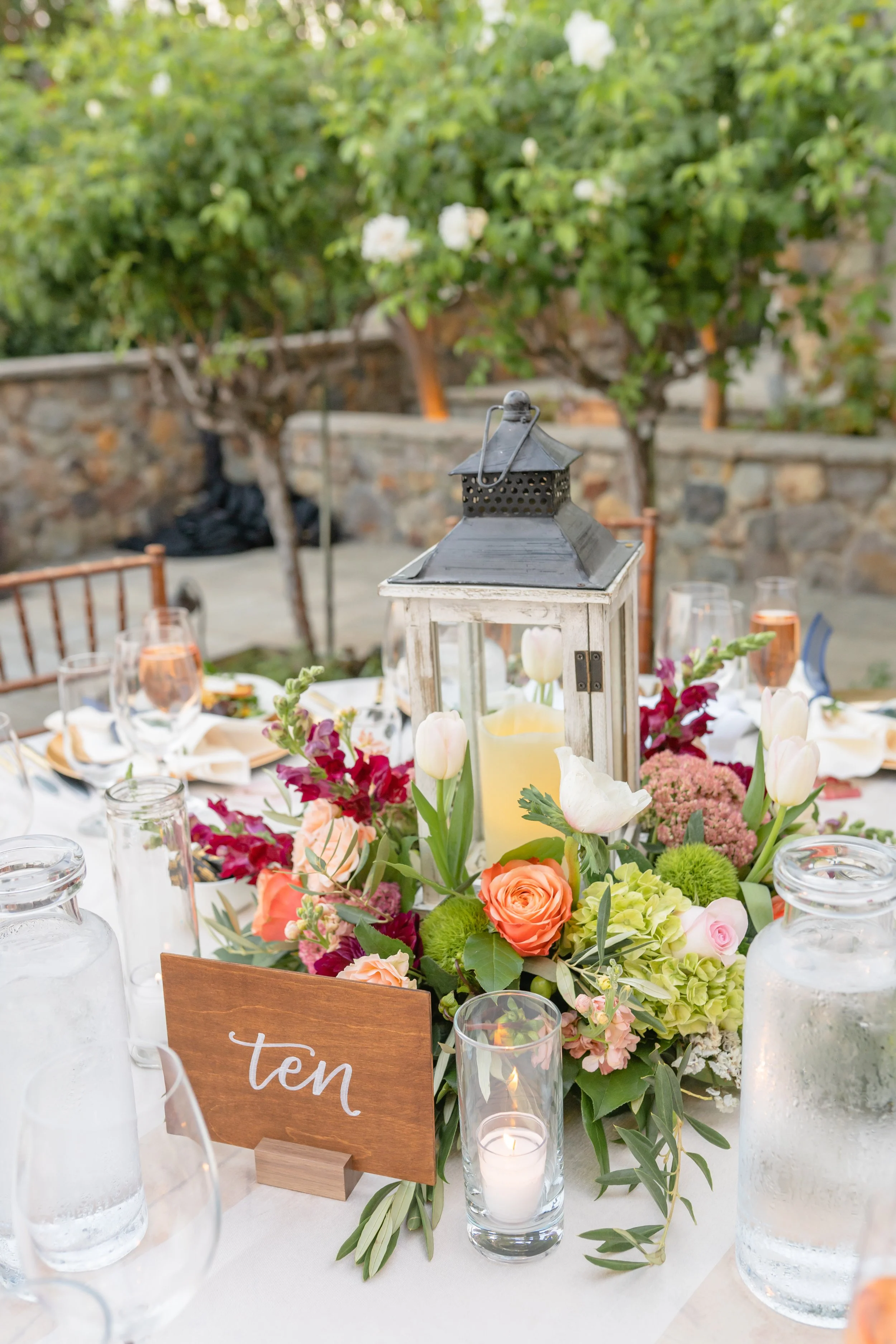 Sandvick Luna Table 10.jpg