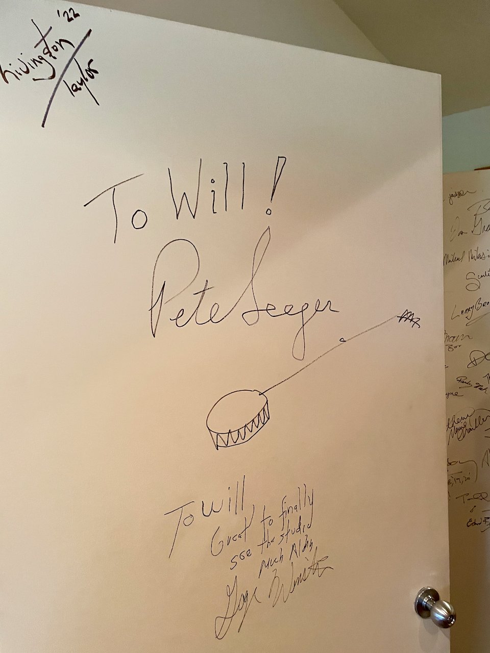  Many notable visitors have signed the studio doors, including Pete Seeger, Livingston Taylor, and George Winston. 