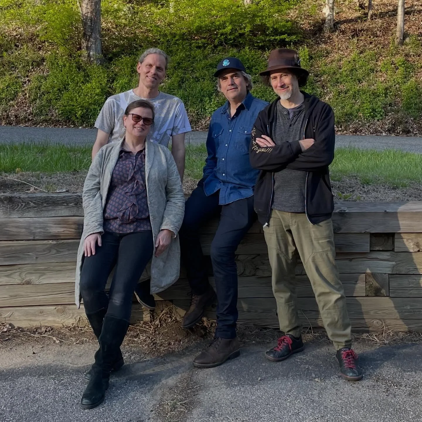 Fantastic whirlwind weekend performing with @wendy.sassafras.ramsay @hamer.jefferson and Mark Ettinger at Lethe Lounge in NYC and the Blues Cafe in Connecticut. 

It takes a special kind of trust and deep listening to get together with musicians who 