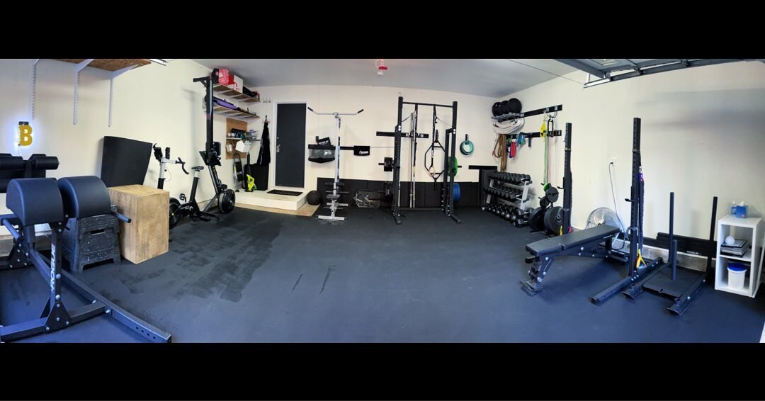 New Regupol Aktiv flooring installed, steam sanitized, and ready for clients! This flooring is:

🇩🇪 German engineered
🇺🇸 American-made
♻️ 100% post-consumer tire and post-industrial EPDM rubber
🟢 GreenCircle Certified

There is still a wee bit o